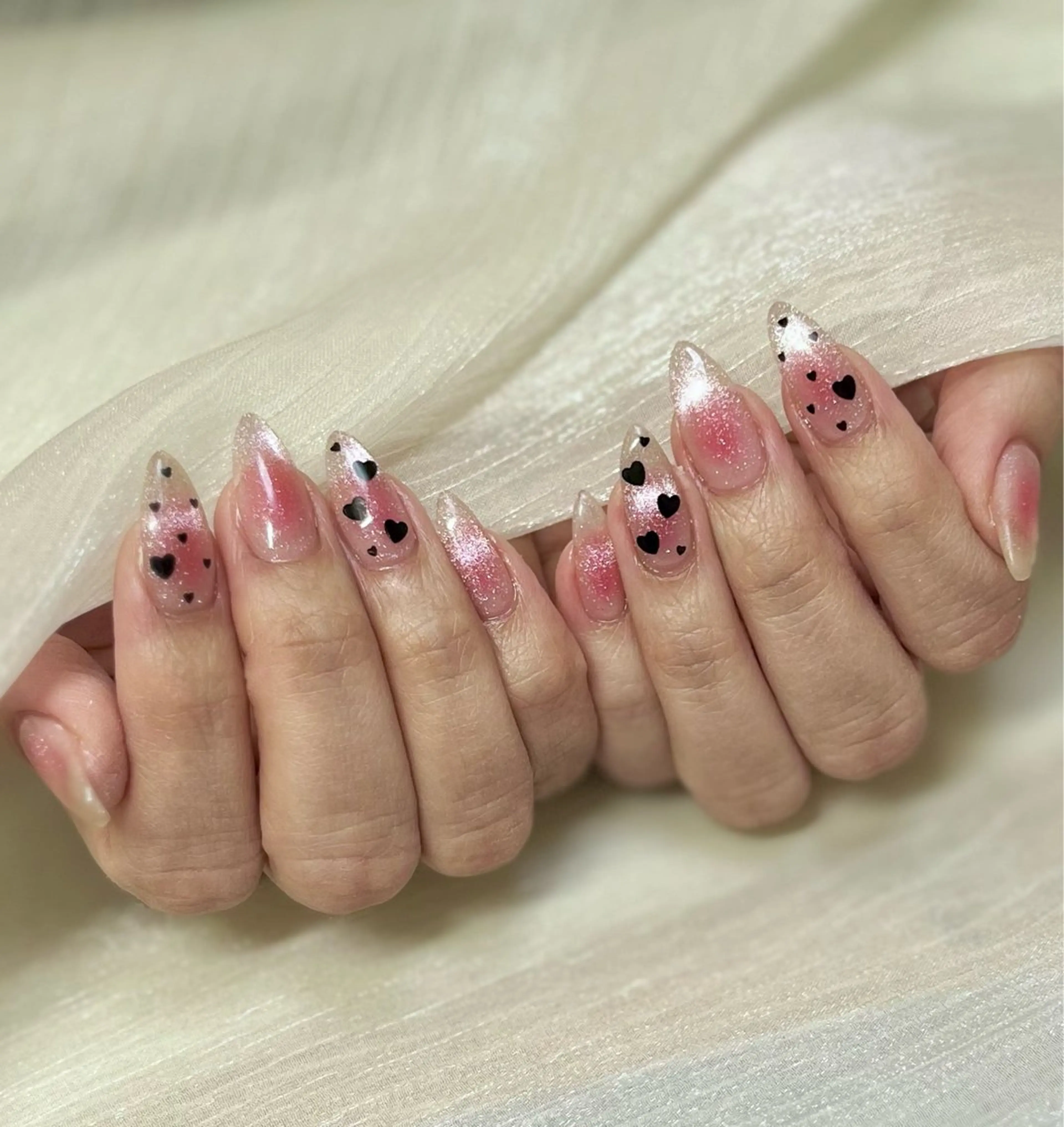 ネイル チークネイル マグネットネイル ハンドネイル まり りぃ〜んのネイルデザイン