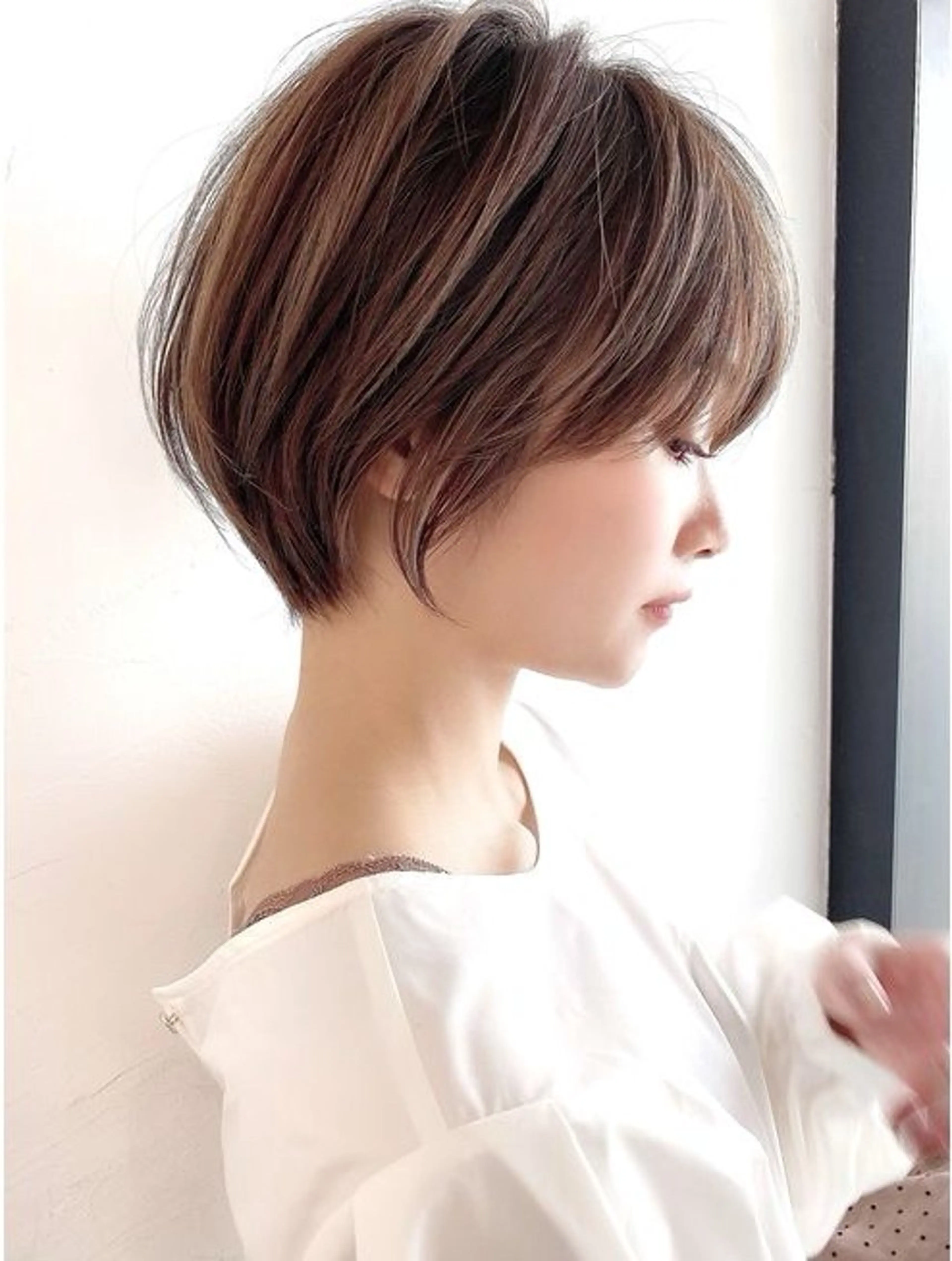 ショート 丸みショート ショートヘア 小顔カット 抜きっぱなしブロンド /ハイトーン/カナタのヘアスタイル