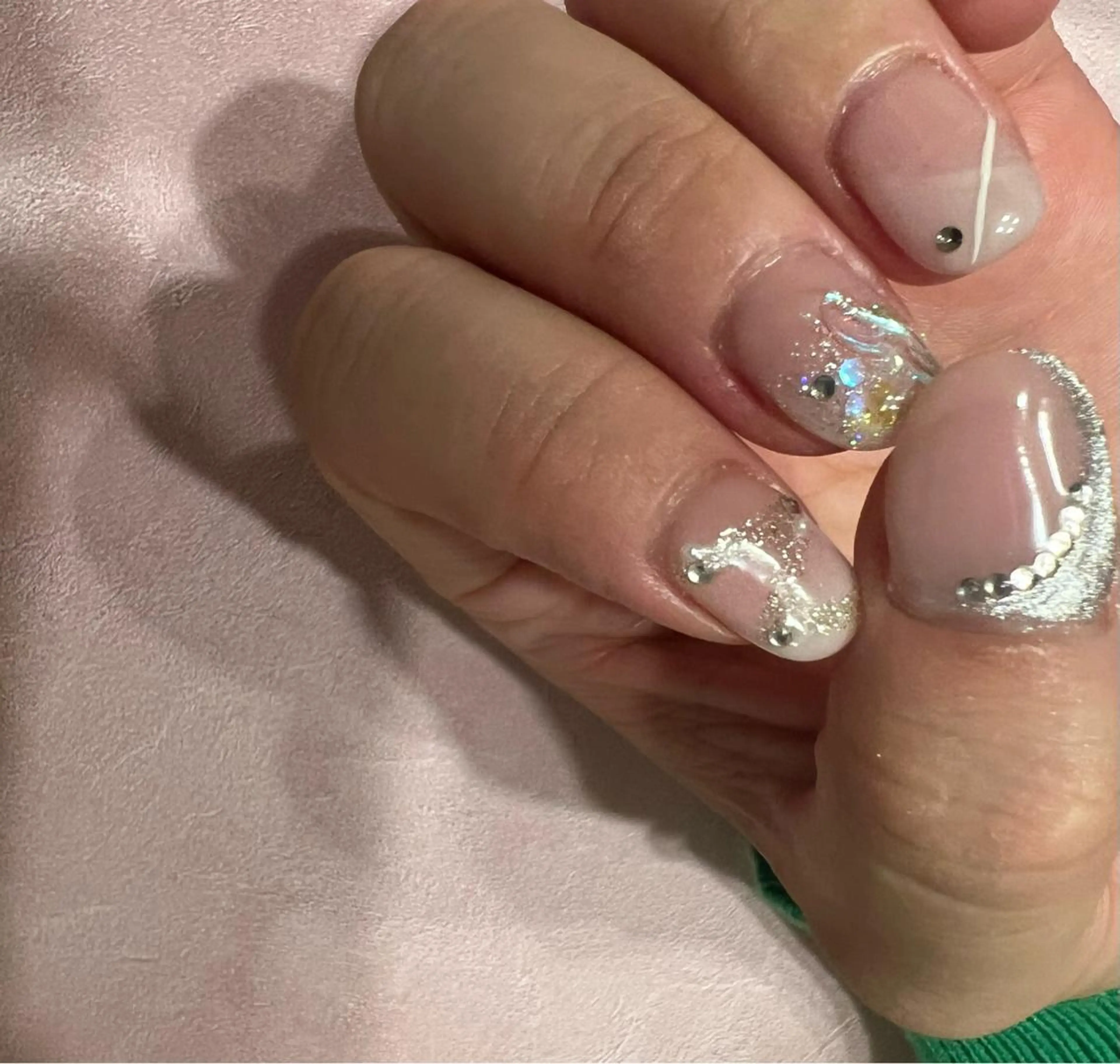 ネイル 🫧Lua.nail 🍒emuのネイルデザイン