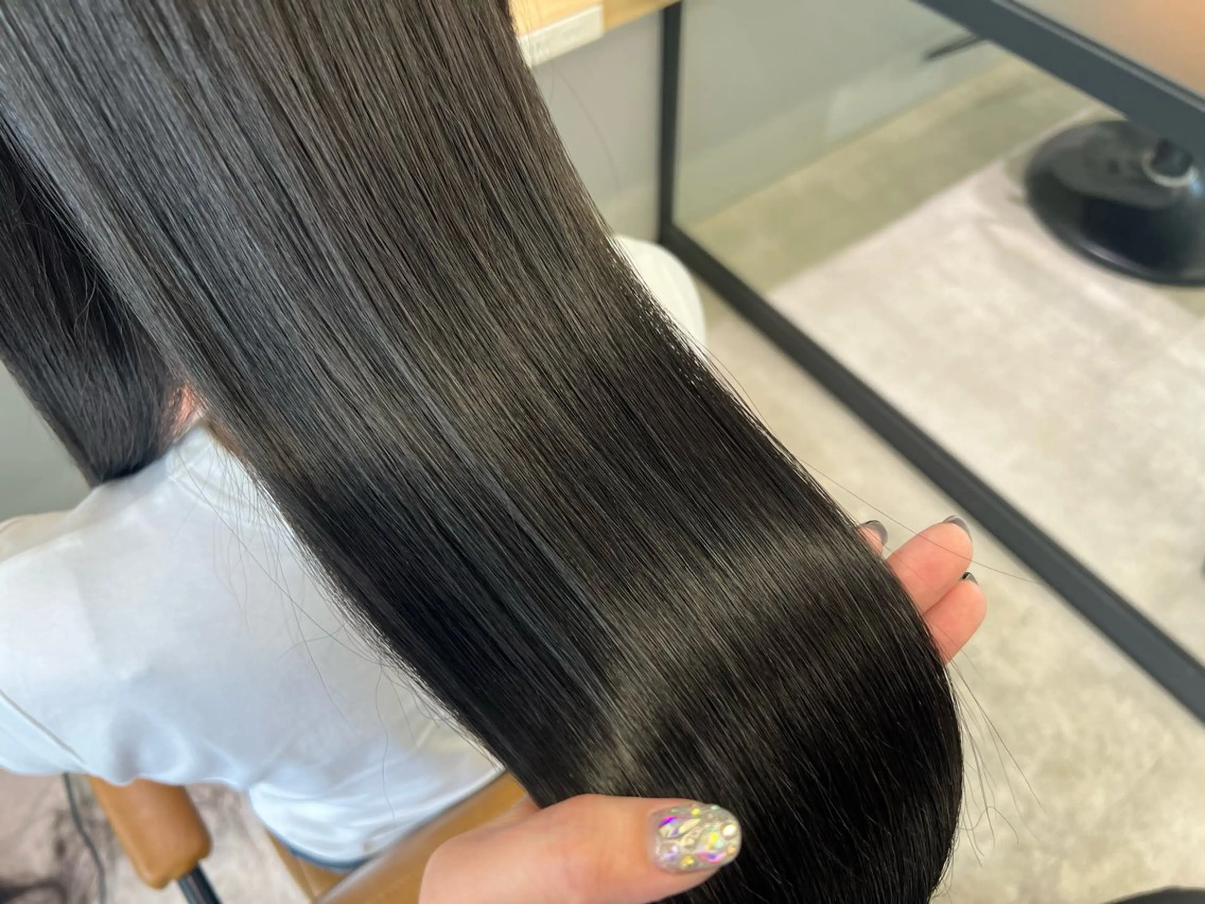 ロング カラー 透明感カラー 木寺 樹莉のヘアスタイル