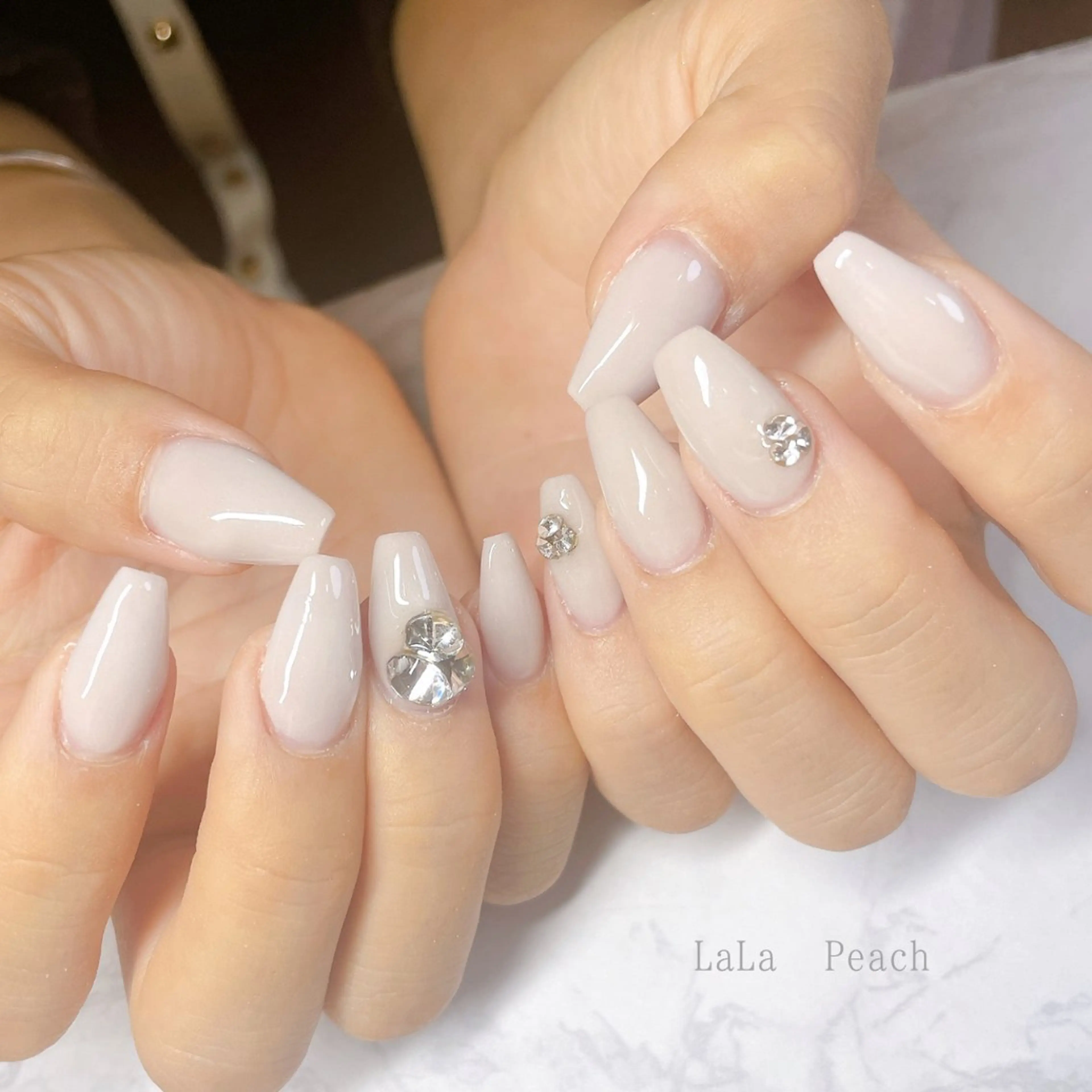 ネイル ワンカラーネイル スカルプネイル ストーンネイル ハンドネイル LaLa Peach 福岡のマツエク・マツパデザイン