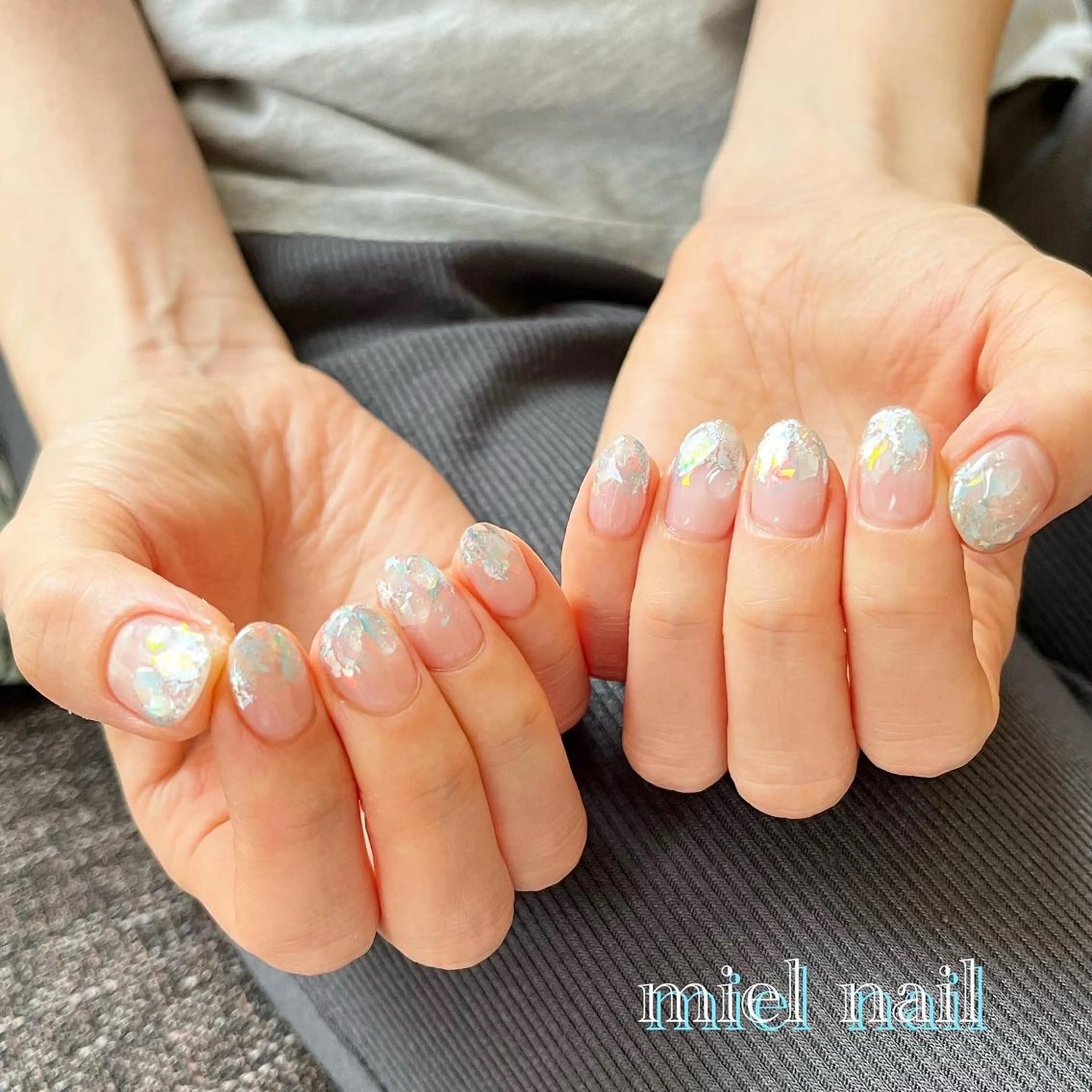 ネイル オーロラネイル クリアネイル キラキラネイル 持ち込み 夏ネイル ハンドネイル miel nailのネイルデザイン