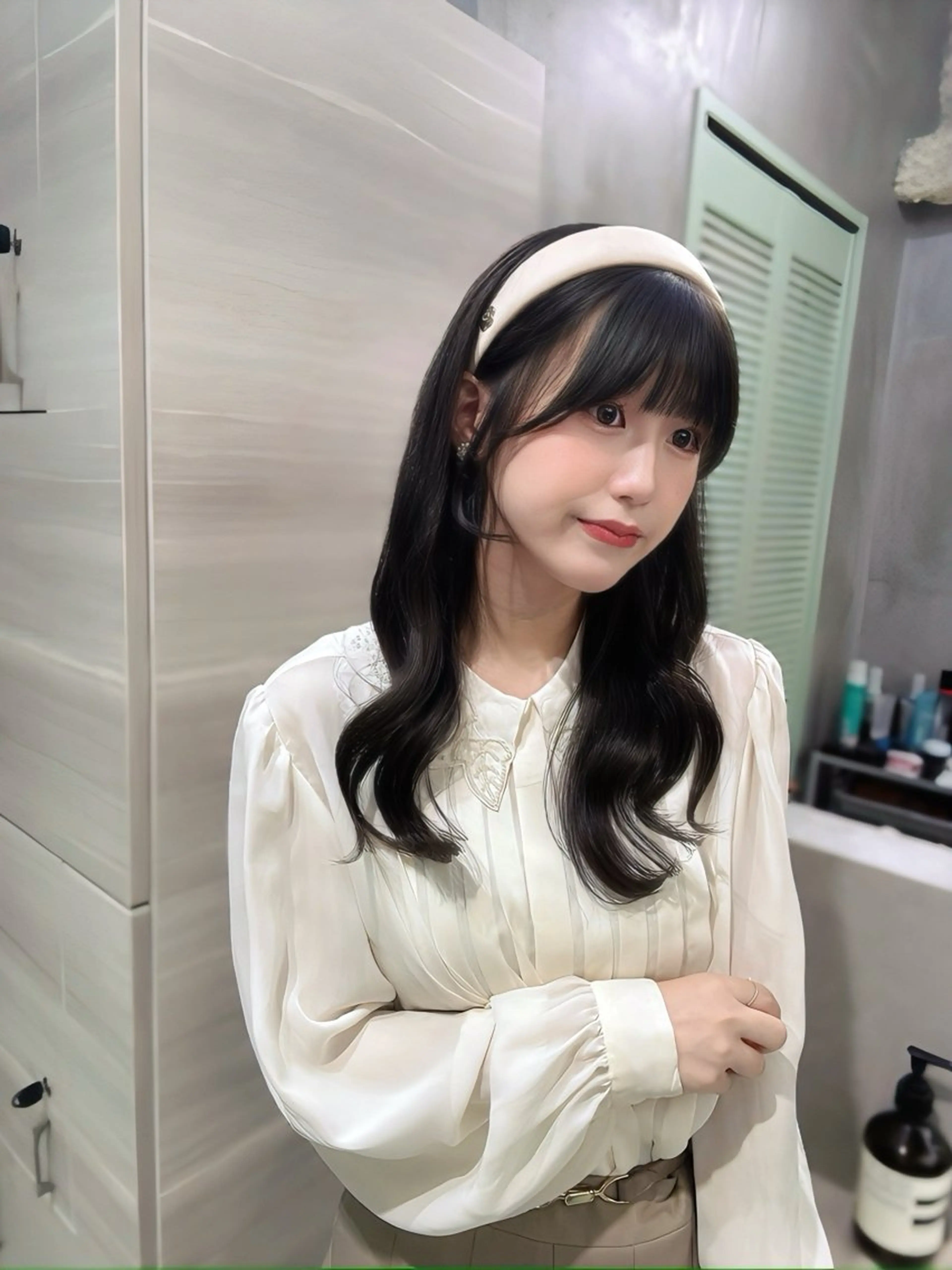 セミロング カラー ヘアアレンジ ブリーチ 透明感カラー ダブルカラー ブリーチなしカラー 顔周りカット the path sora♡のヘアスタイル