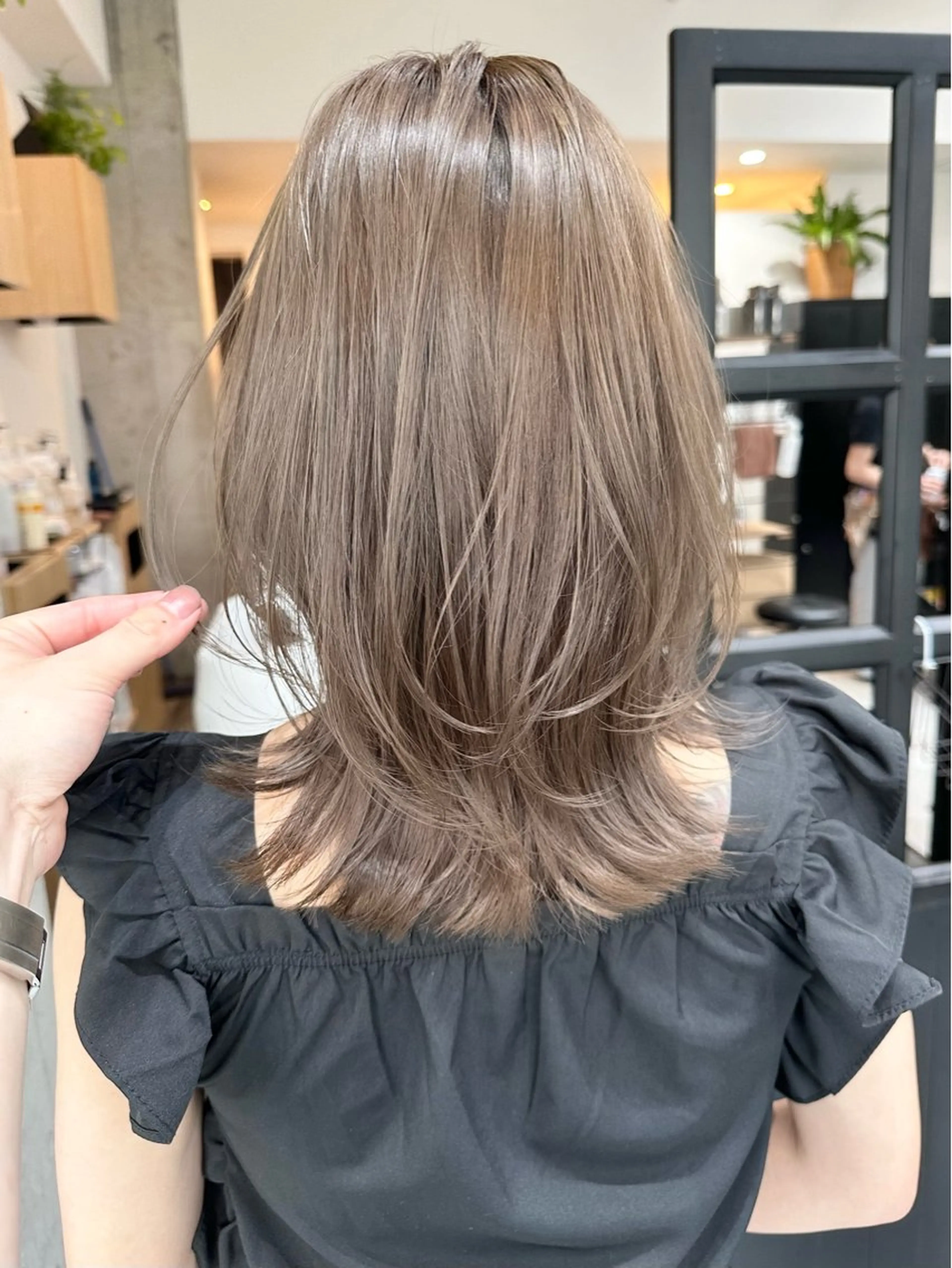 セミロング レイヤーカット カット ヘアカラー トリートメント ✨透明感カラー/縮毛 恵比寿HAYATO✨のヘアスタイル