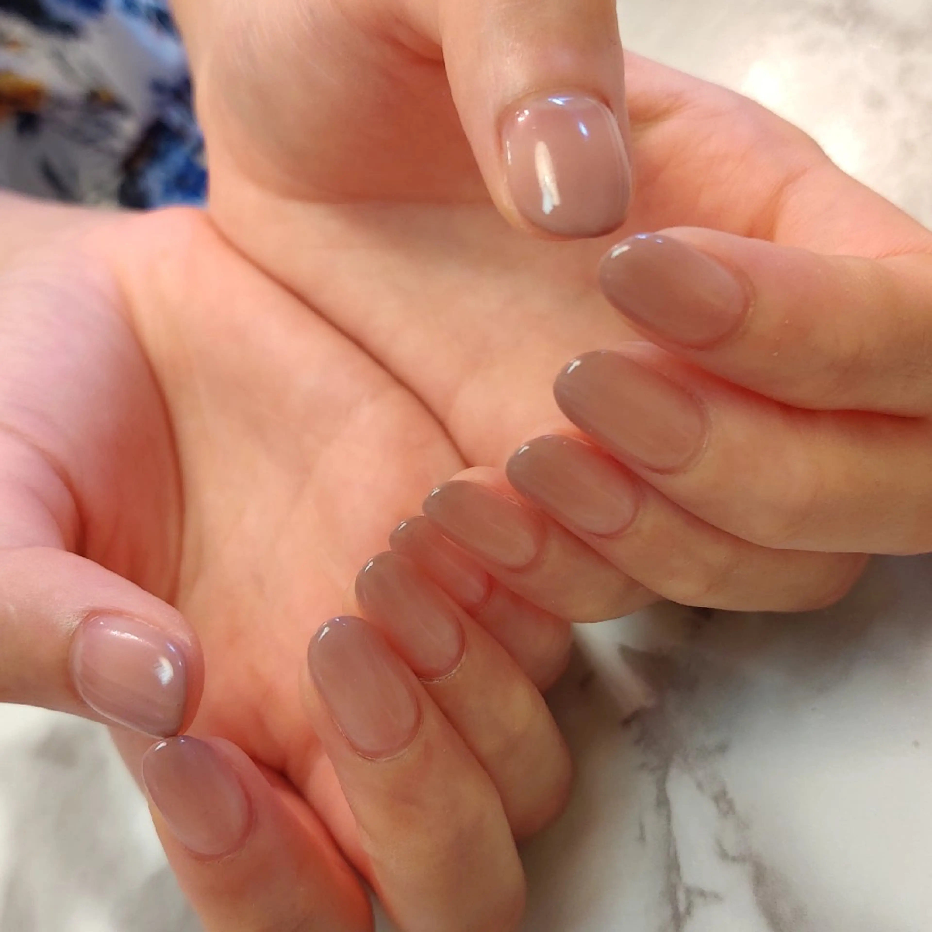 ネイル グラデーション ジェヌインネイル 河内のネイルデザイン