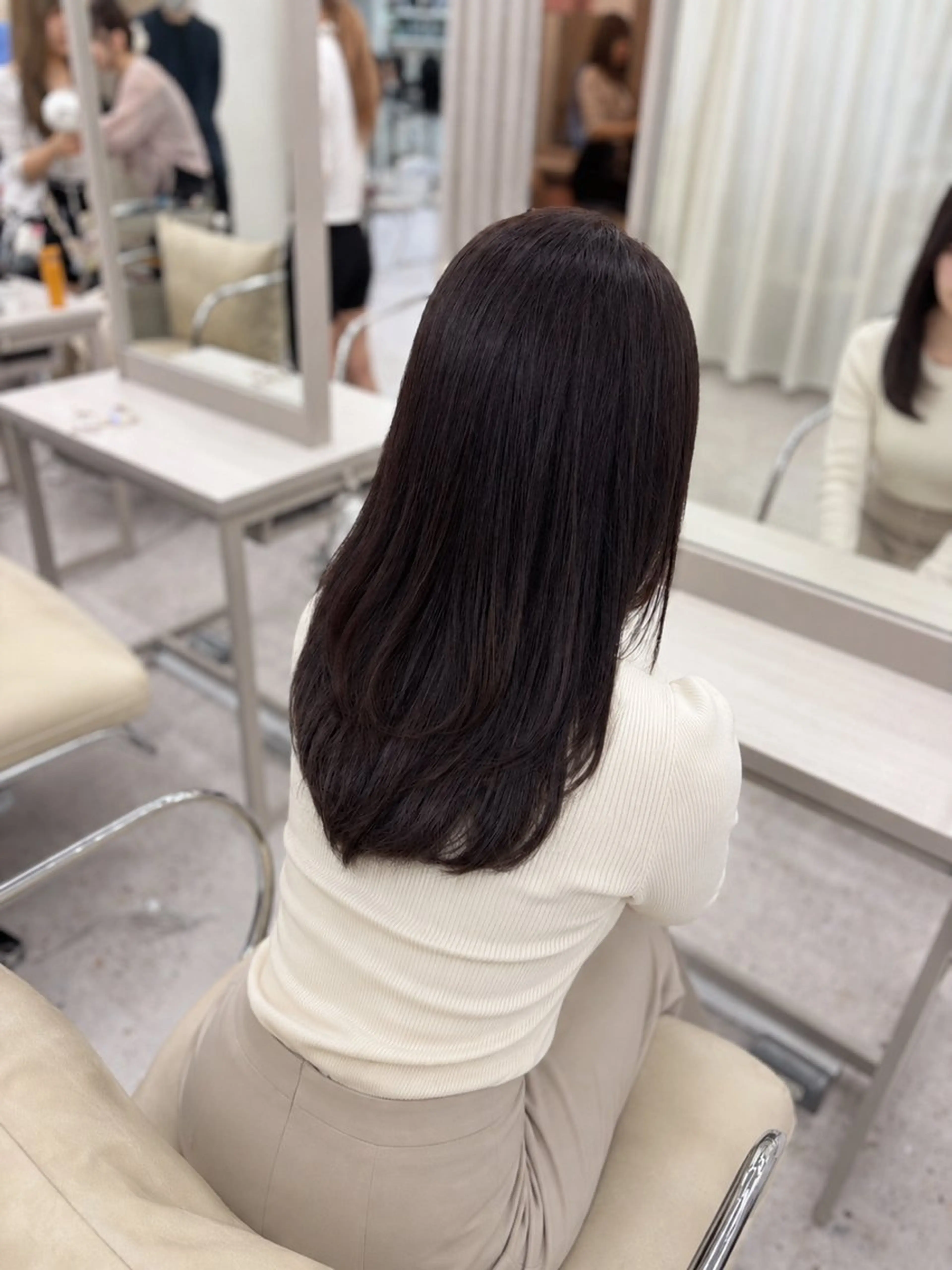 カラー ブラウンカラー ラベンダーカラー ヘアカラー Hina／COCO ／艶カラーのヘアスタイル