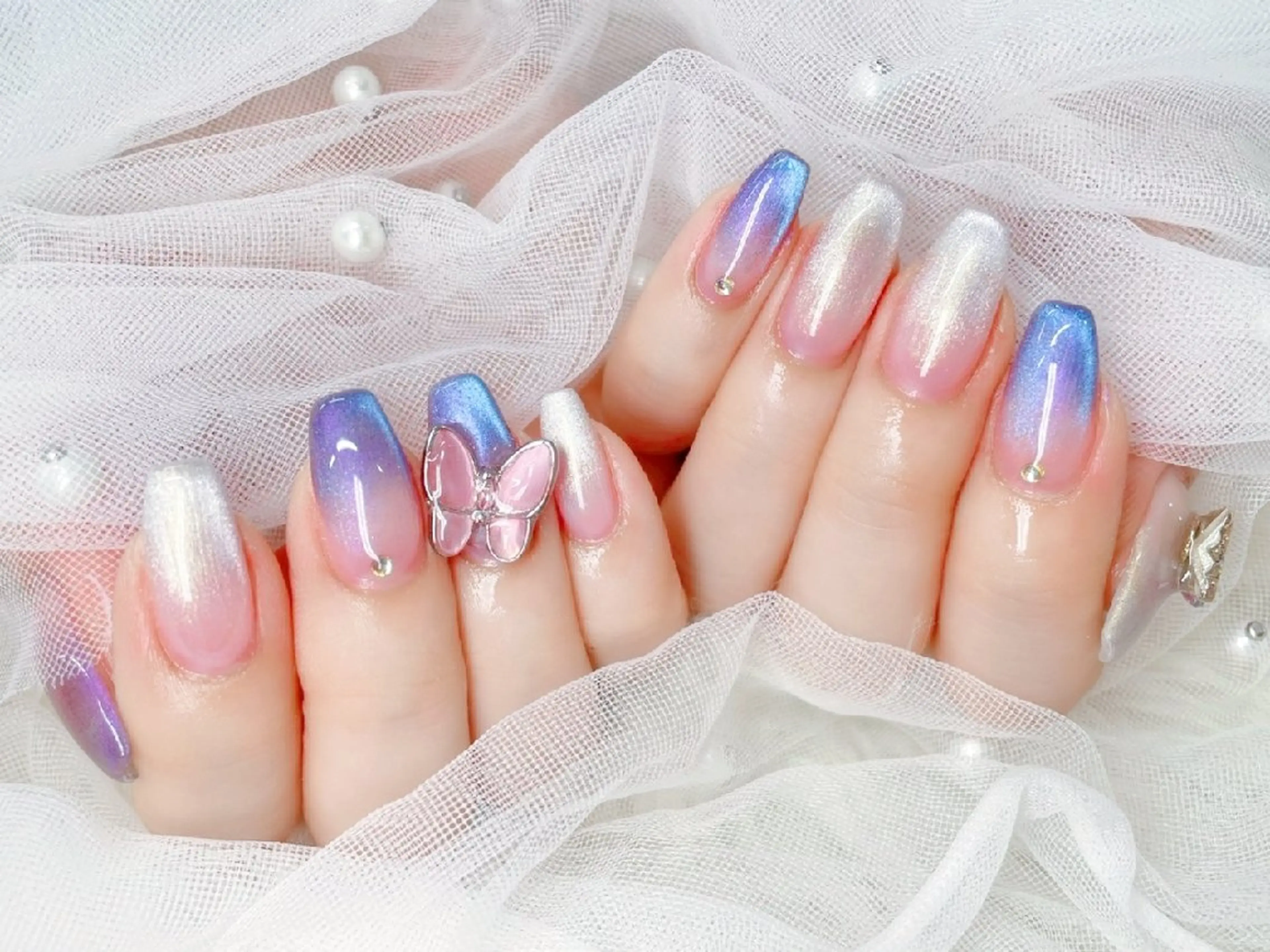 ネイル フラッシュネイル フレンチネイル キラキラネイル ラメ(グリッター) マグネットネイル Chouette Nailのネイルデザイン