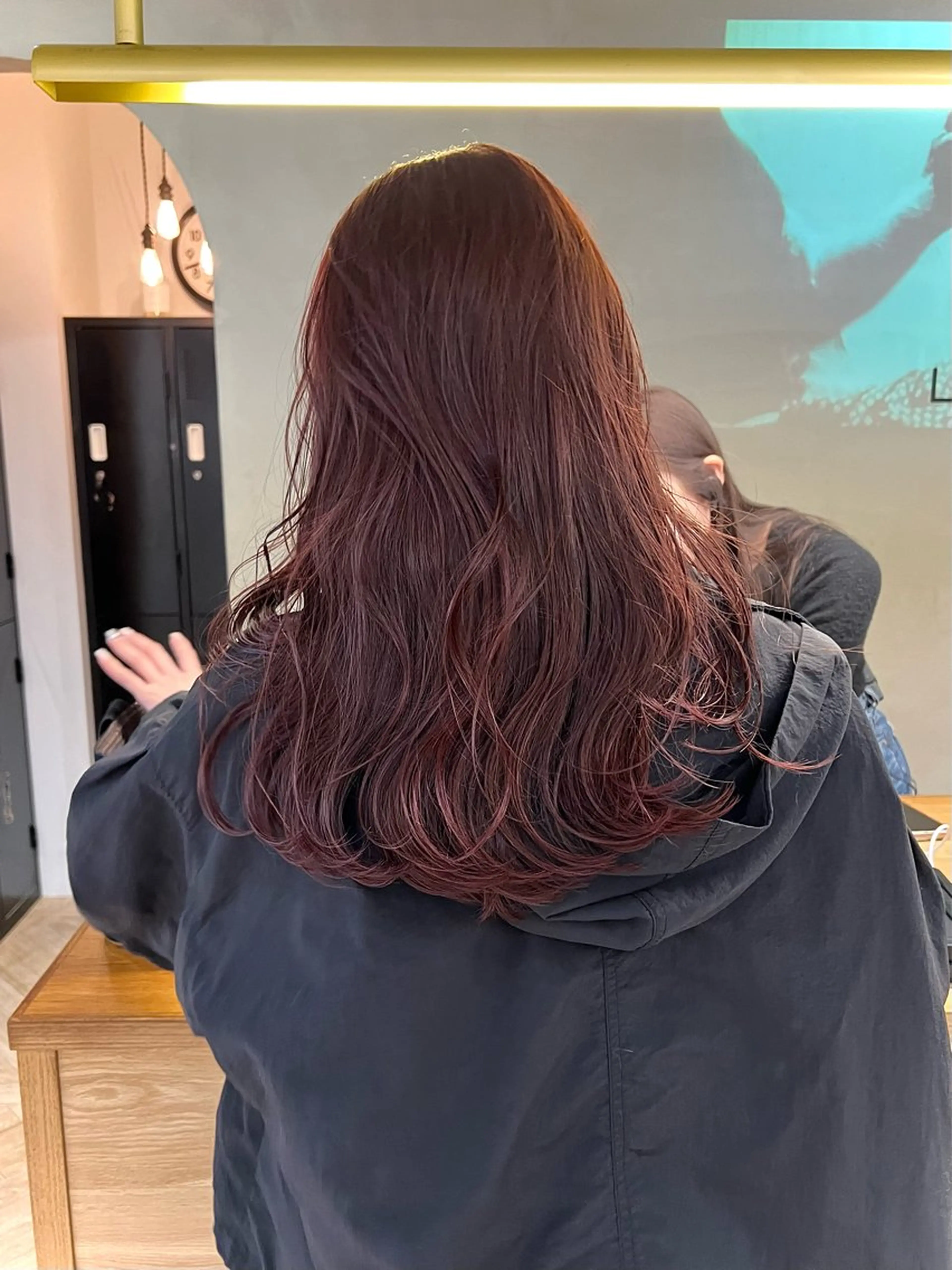 ロング 外国人風カラー カット ヘアカラー トリートメント 似合わせレイヤー ＆美髪縮毛矯正のヘアスタイル