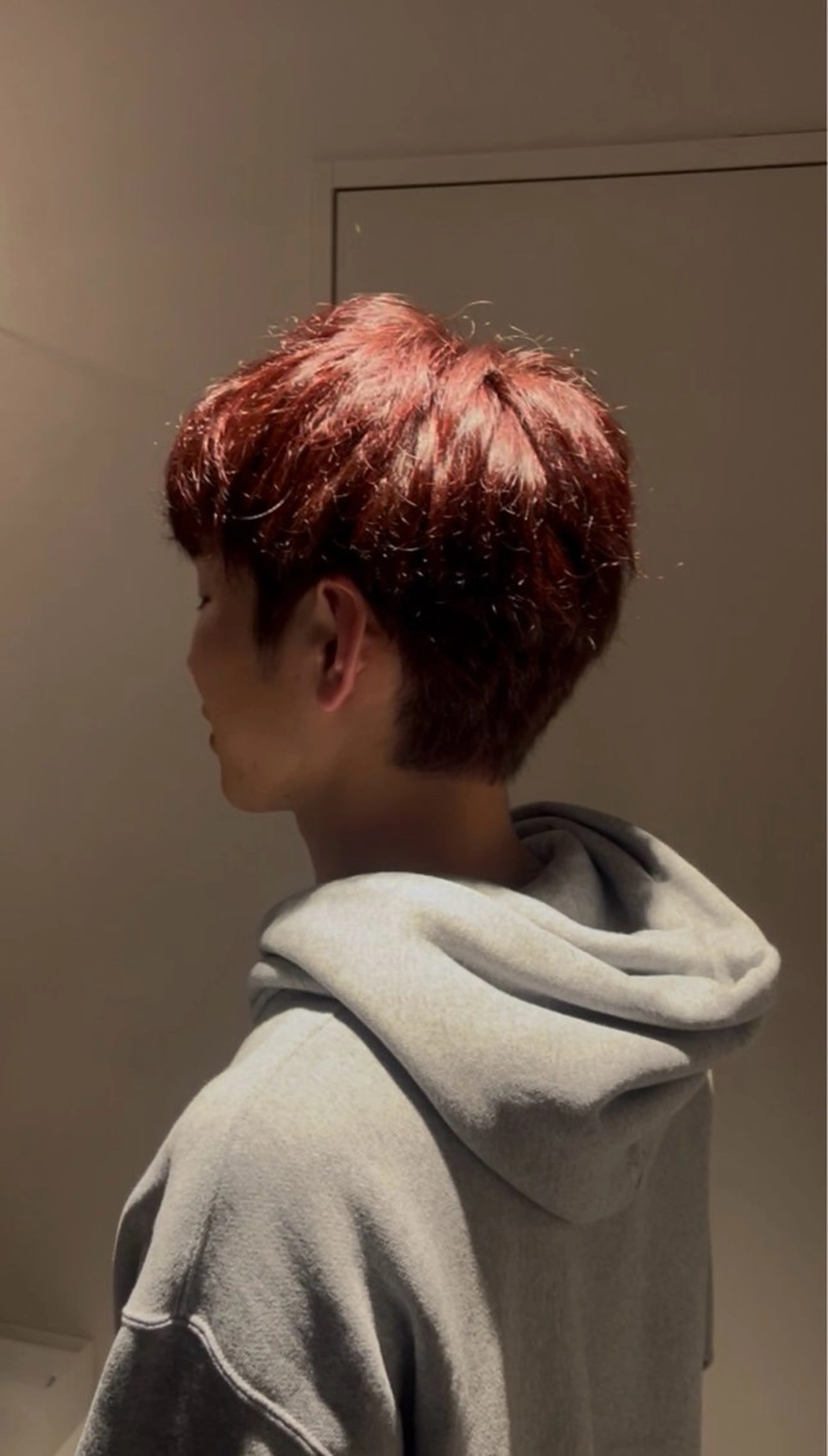 カラー メンズ ヘアカラー 江﨑 一葉のヘアスタイル