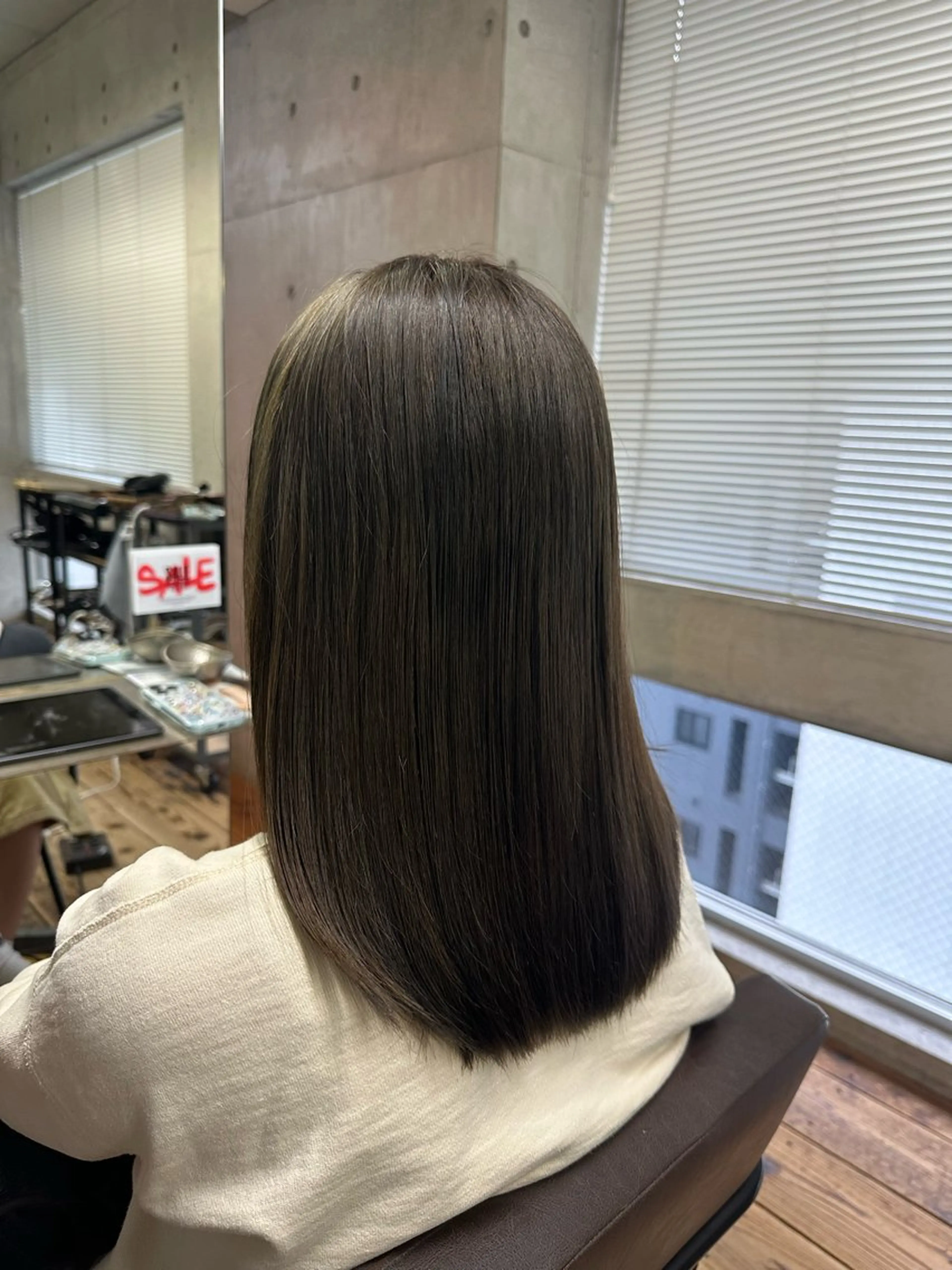 ミディアム ヘアカラー MISAKI ‎のヘアスタイル