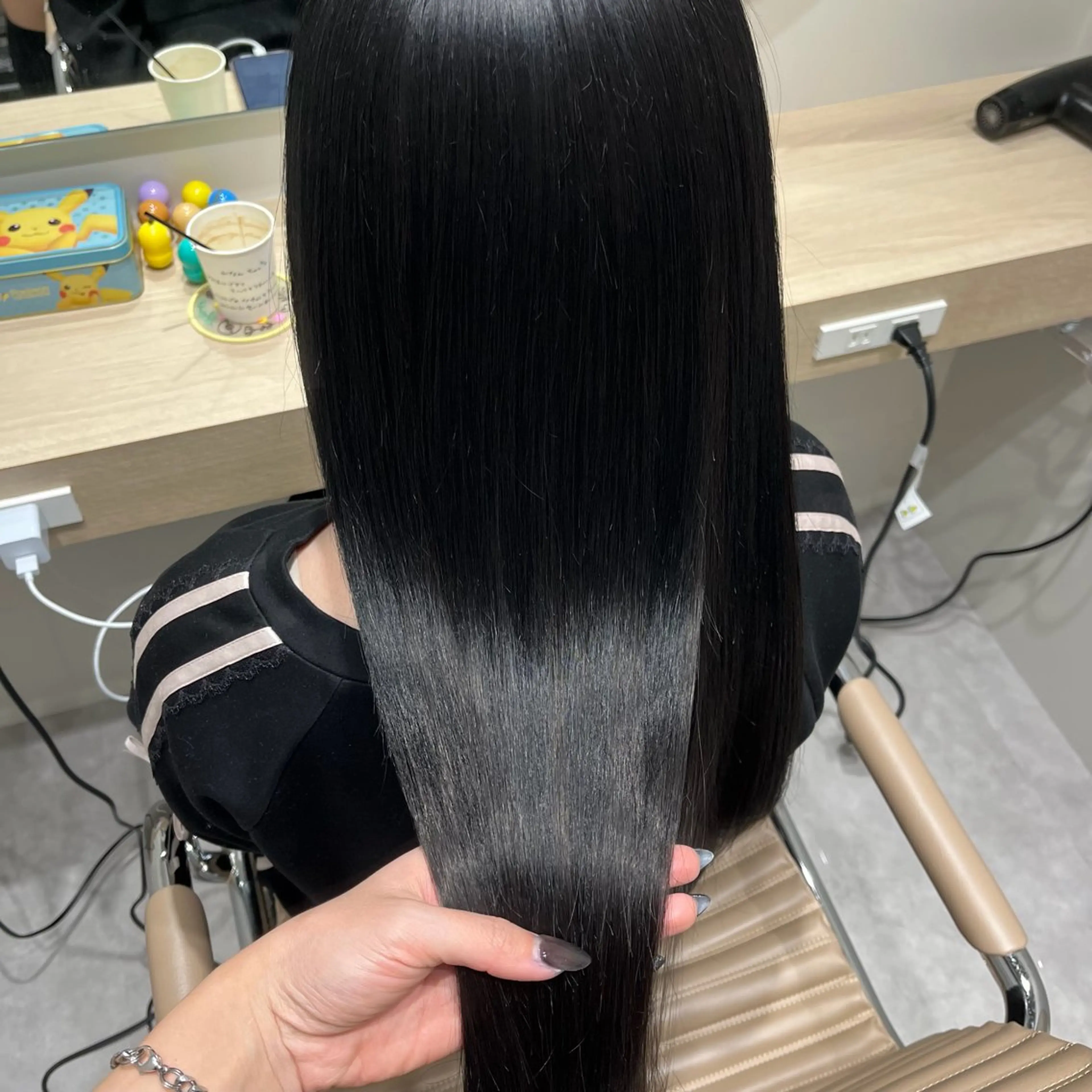 ロング カラー シールエクステ ハイライトカラー インナーカラー エクステ ハイライト ヘアカラー トリートメント エクステ 福岡 天神 大名 エクステ.みう🐱のヘアスタイル