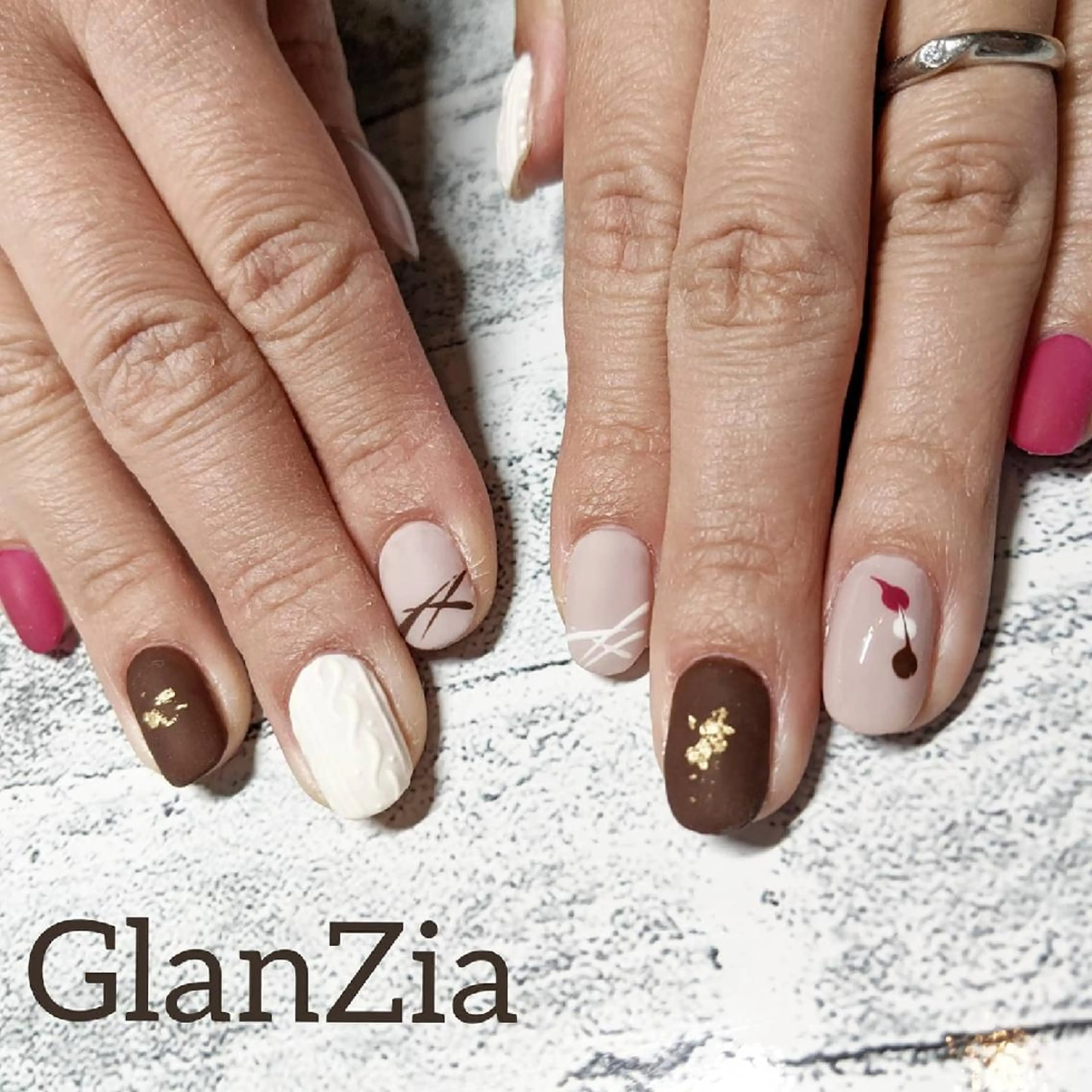 ネイル バレンタイン 南流山 ネイルサロン グランツィア のネイルデザイン