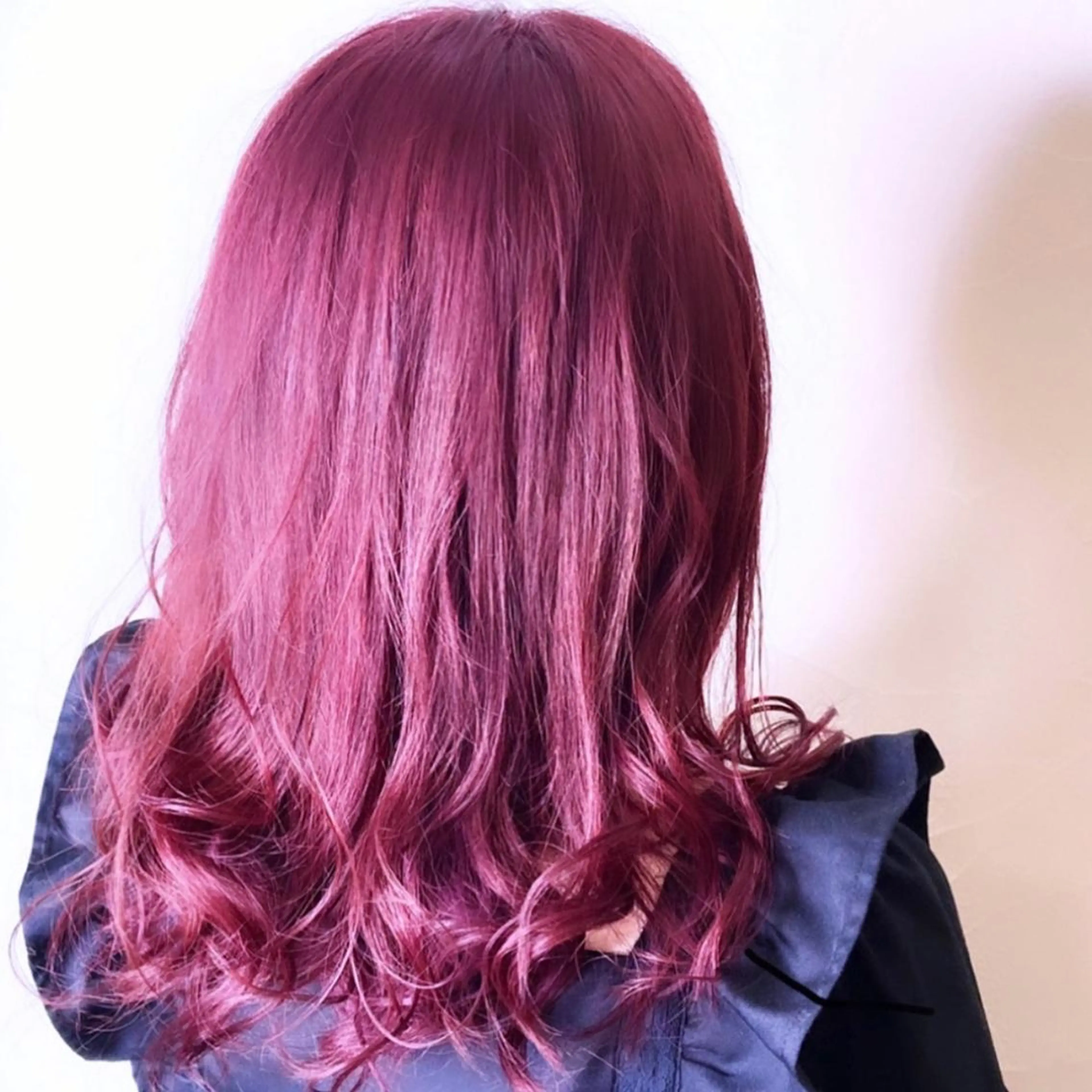 ショート カラー メンズ レッドカラー 🥀熊谷ウルフカット あゆむのヘアスタイル