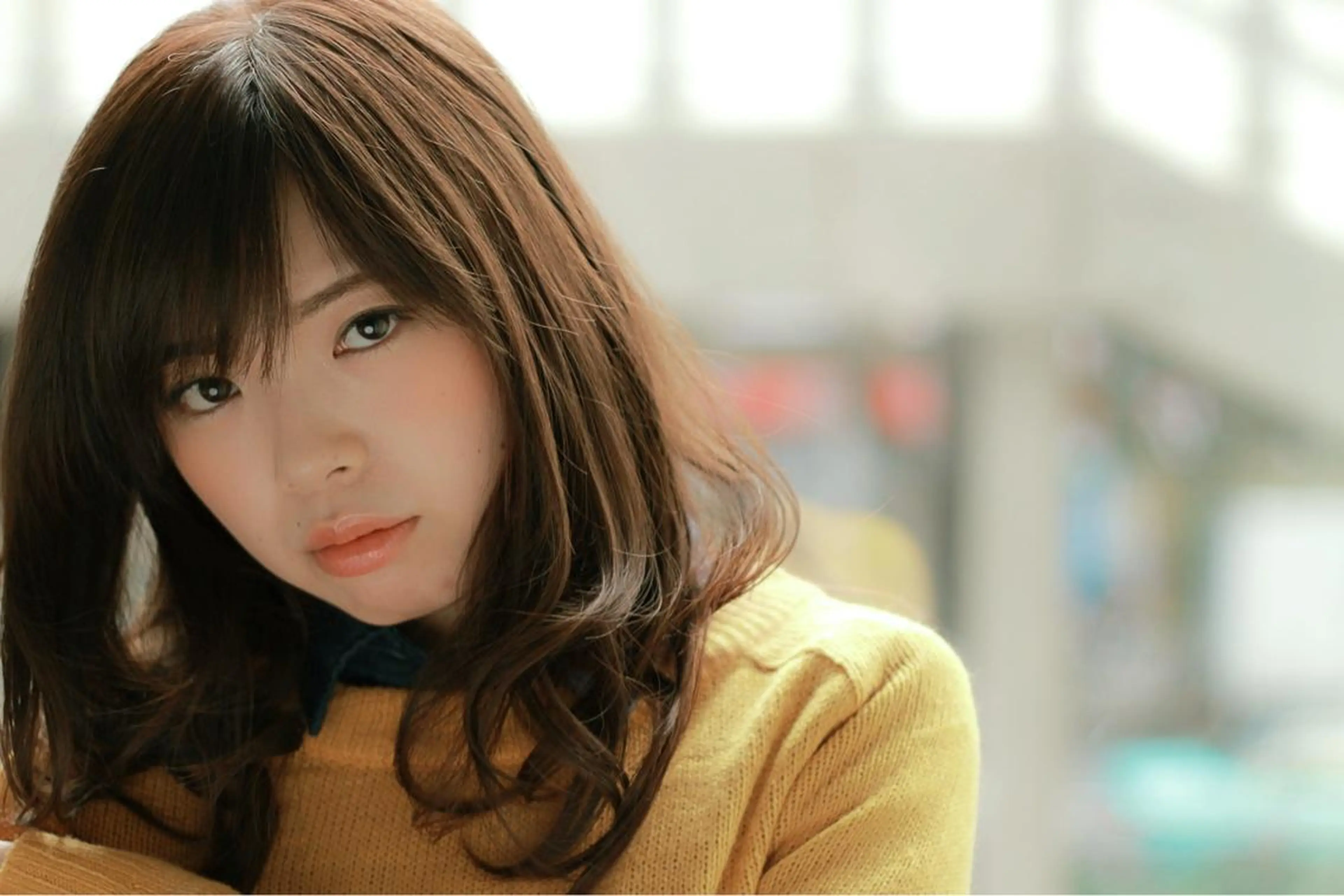 セミロング カラー パーマ 川間 将彦のヘアスタイル