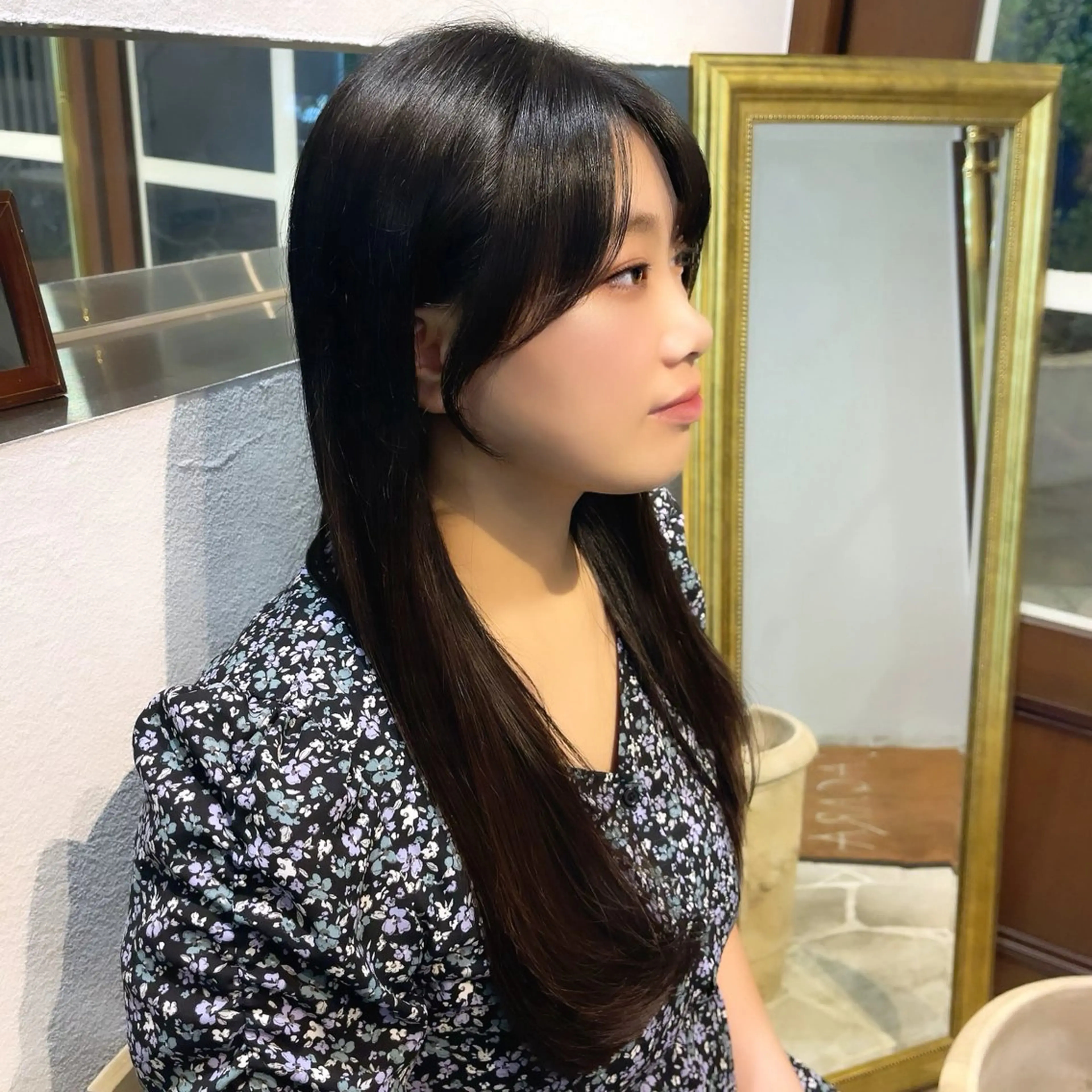 ロング 顔周りカット ロング suzuka/透明感 /顔周り/美髪矯正のヘアスタイル