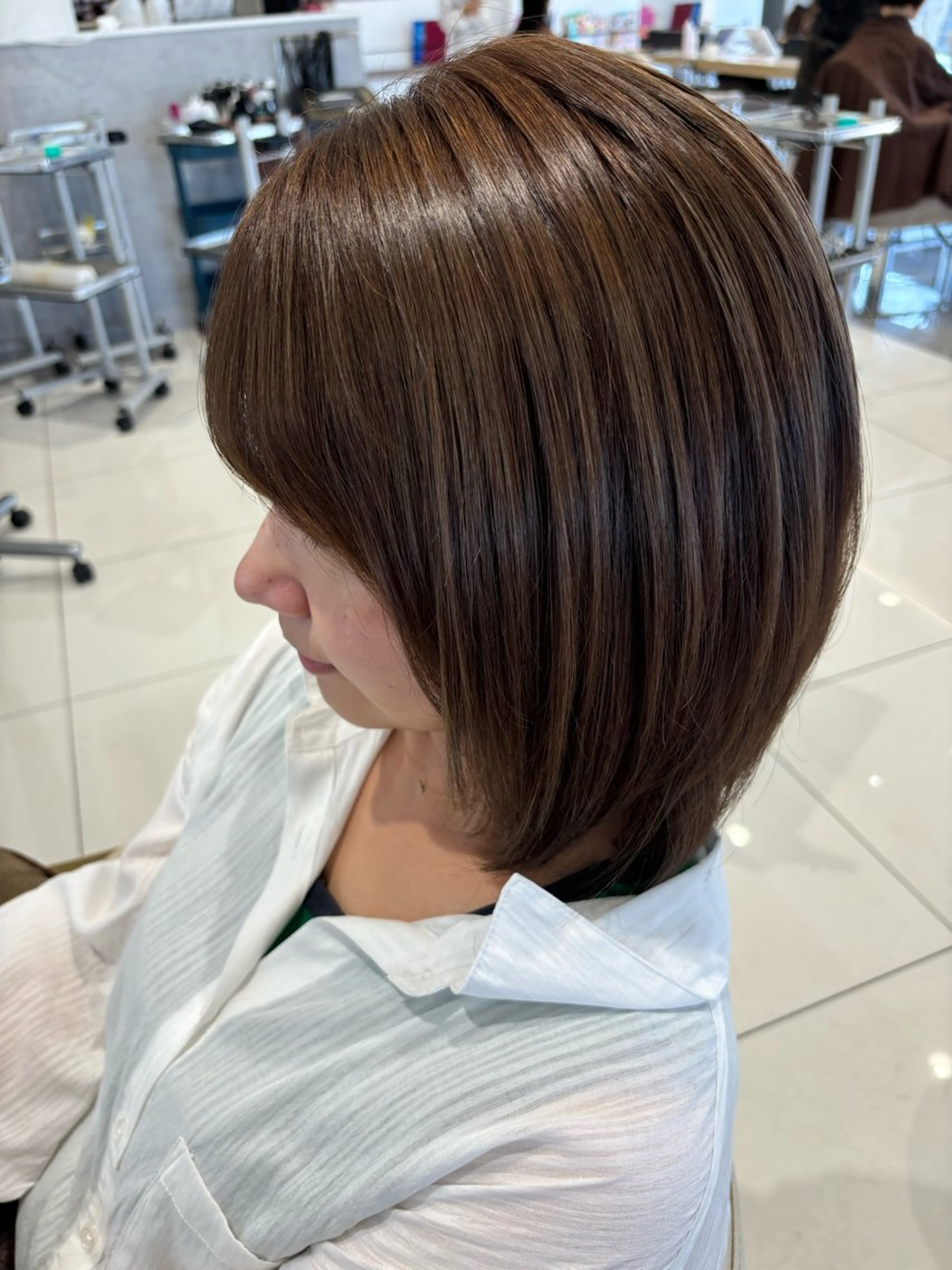 ミディアム カラー ボブ カット 守谷 奏穂のヘアスタイル