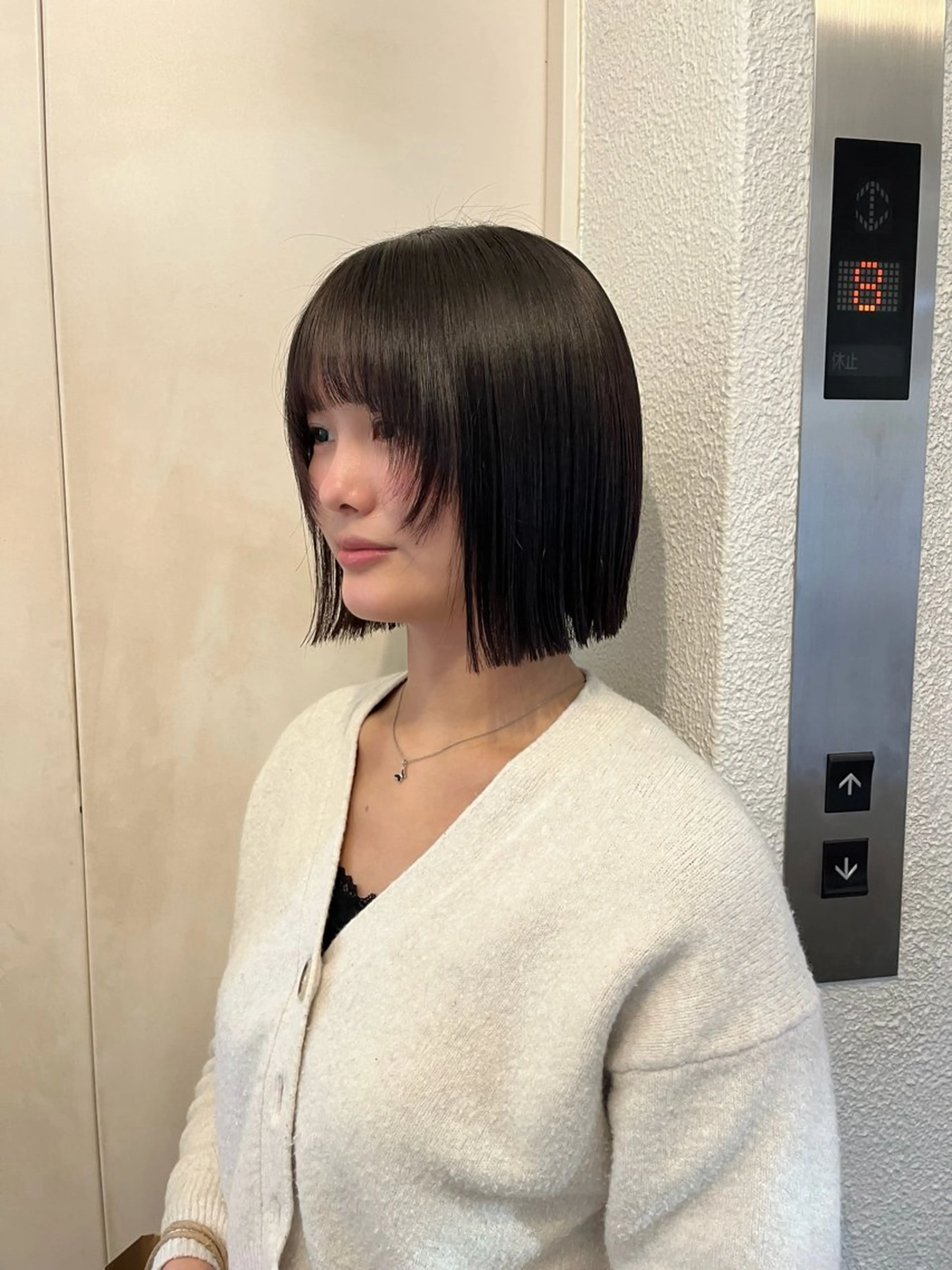 ミディアム sora / 渋谷 / ハイトーンのヘアスタイル