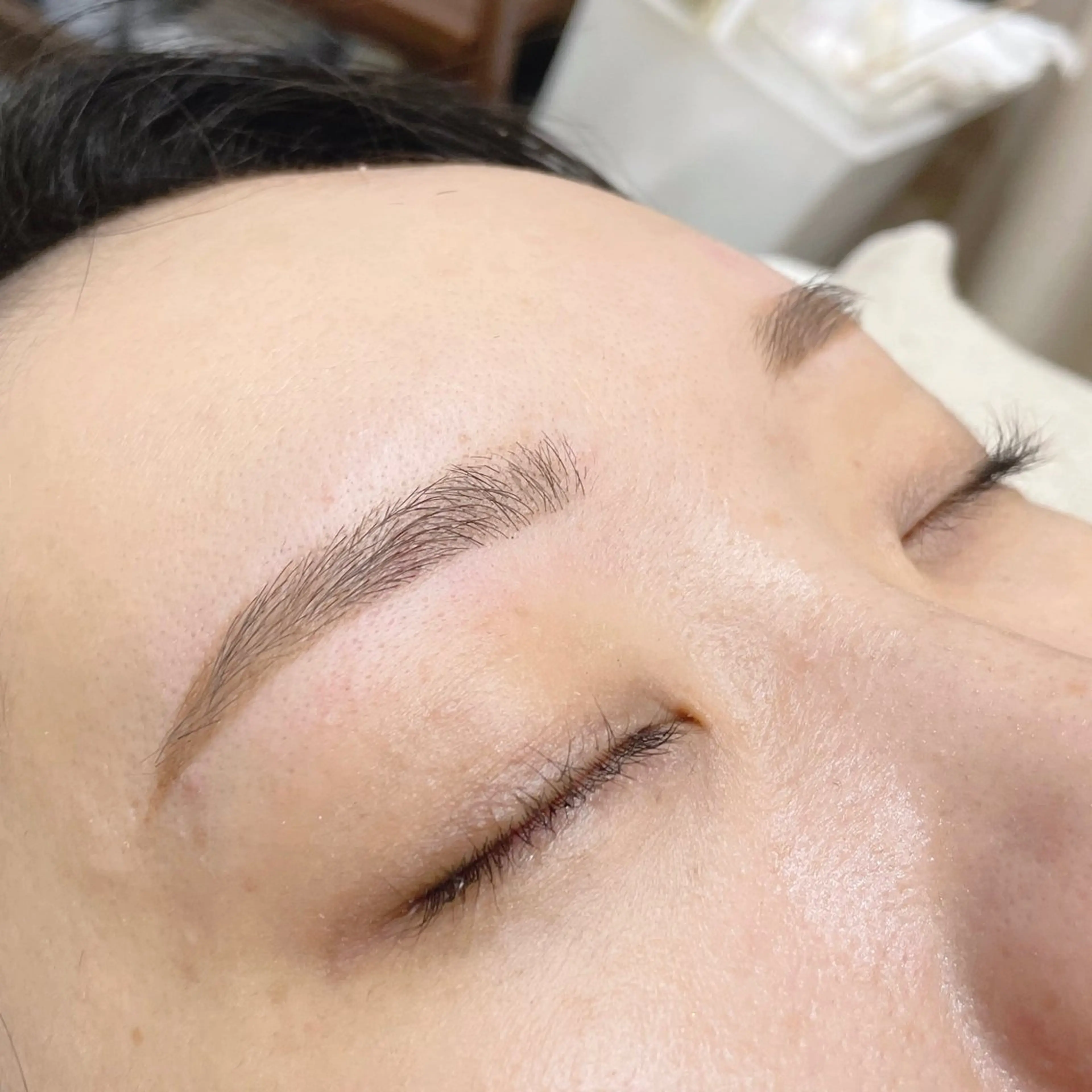 アイブロウ 眉毛ワックス脱毛 FURU HATAのマツエク・マツパデザイン