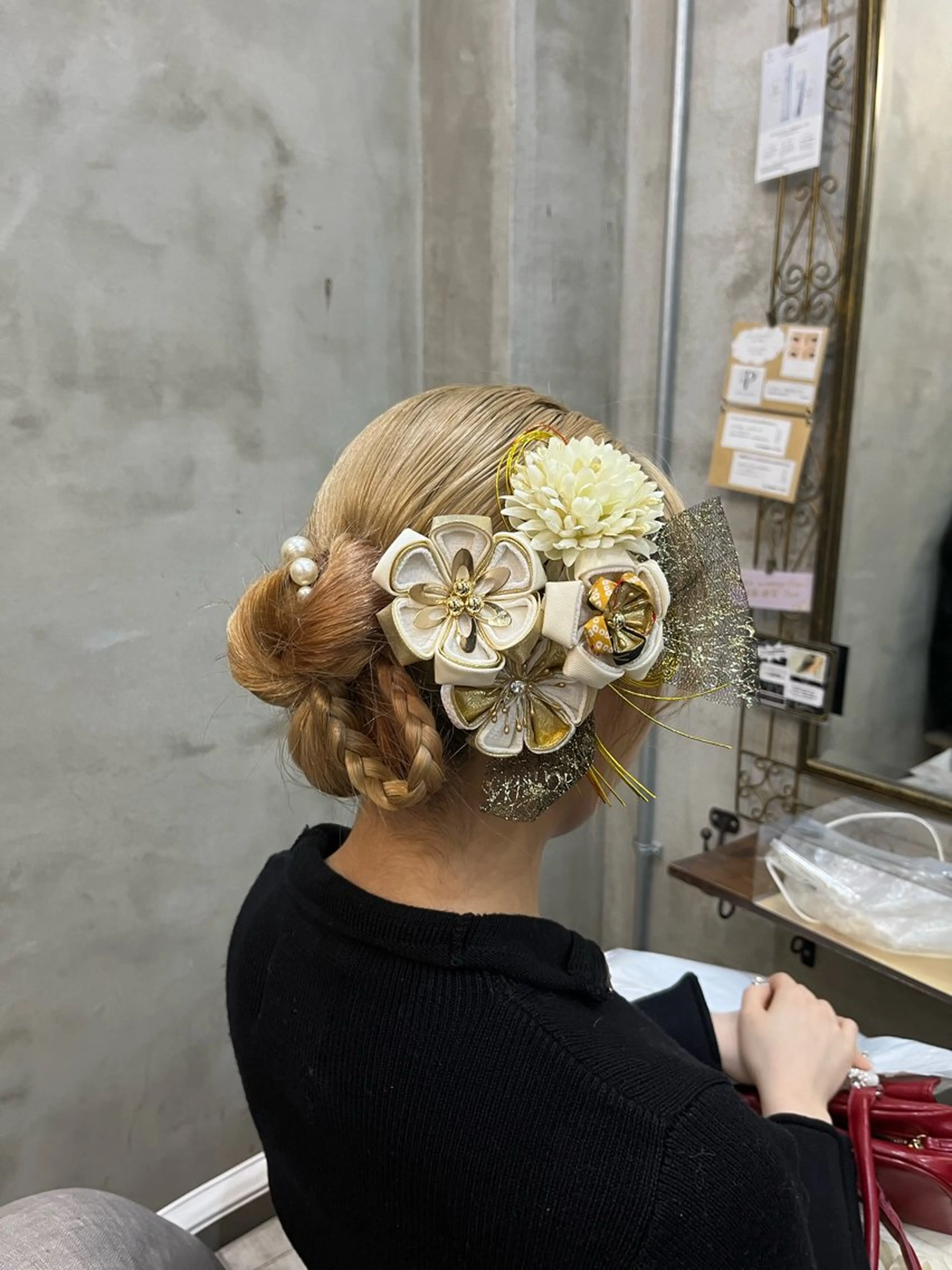 ロング ヘアアレンジ 艶髪/ハイトーン/ ヘアセット/モエノのヘアスタイル