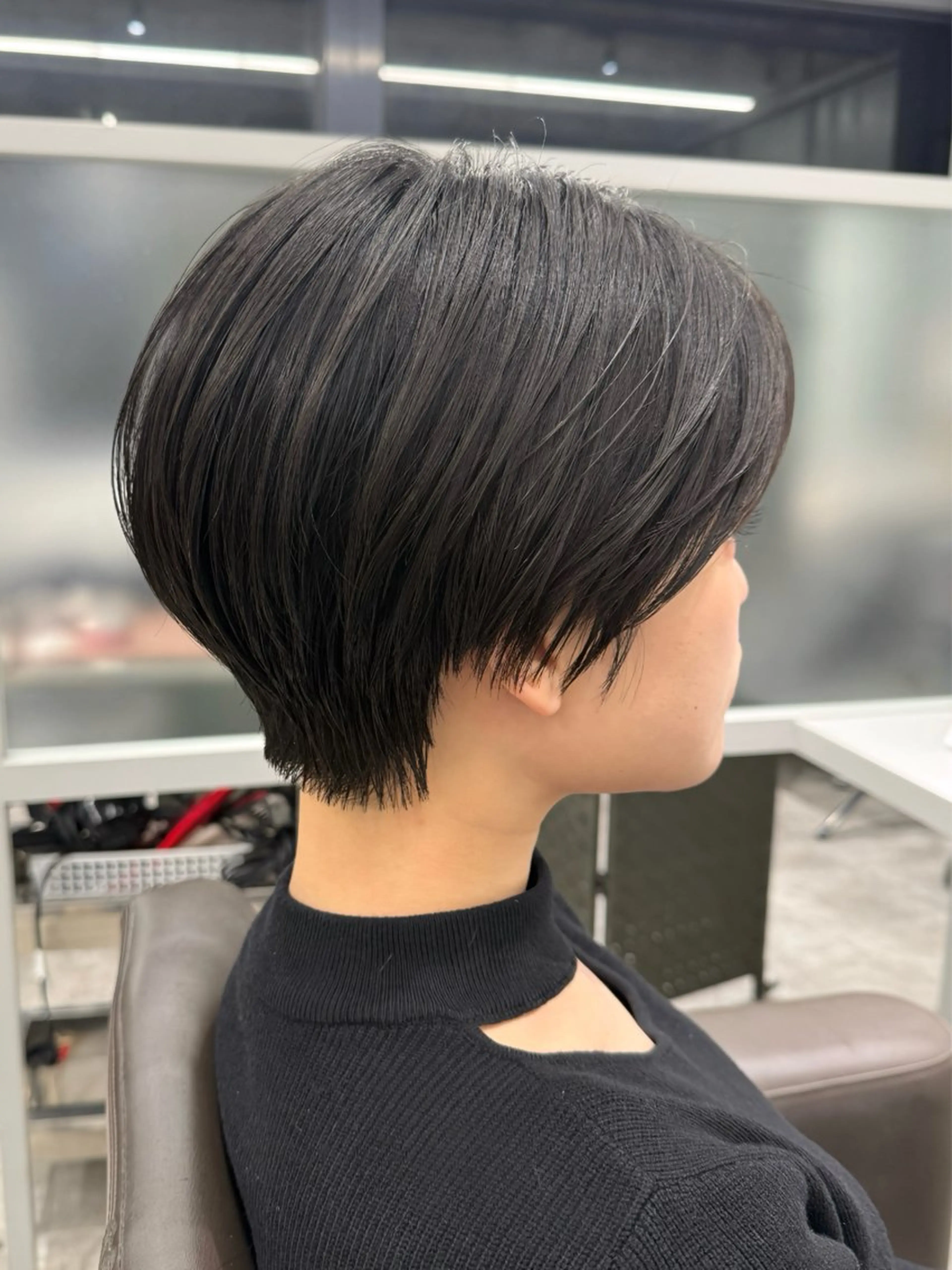 ショート 大阪梅田 稲葉利也斗のヘアスタイル