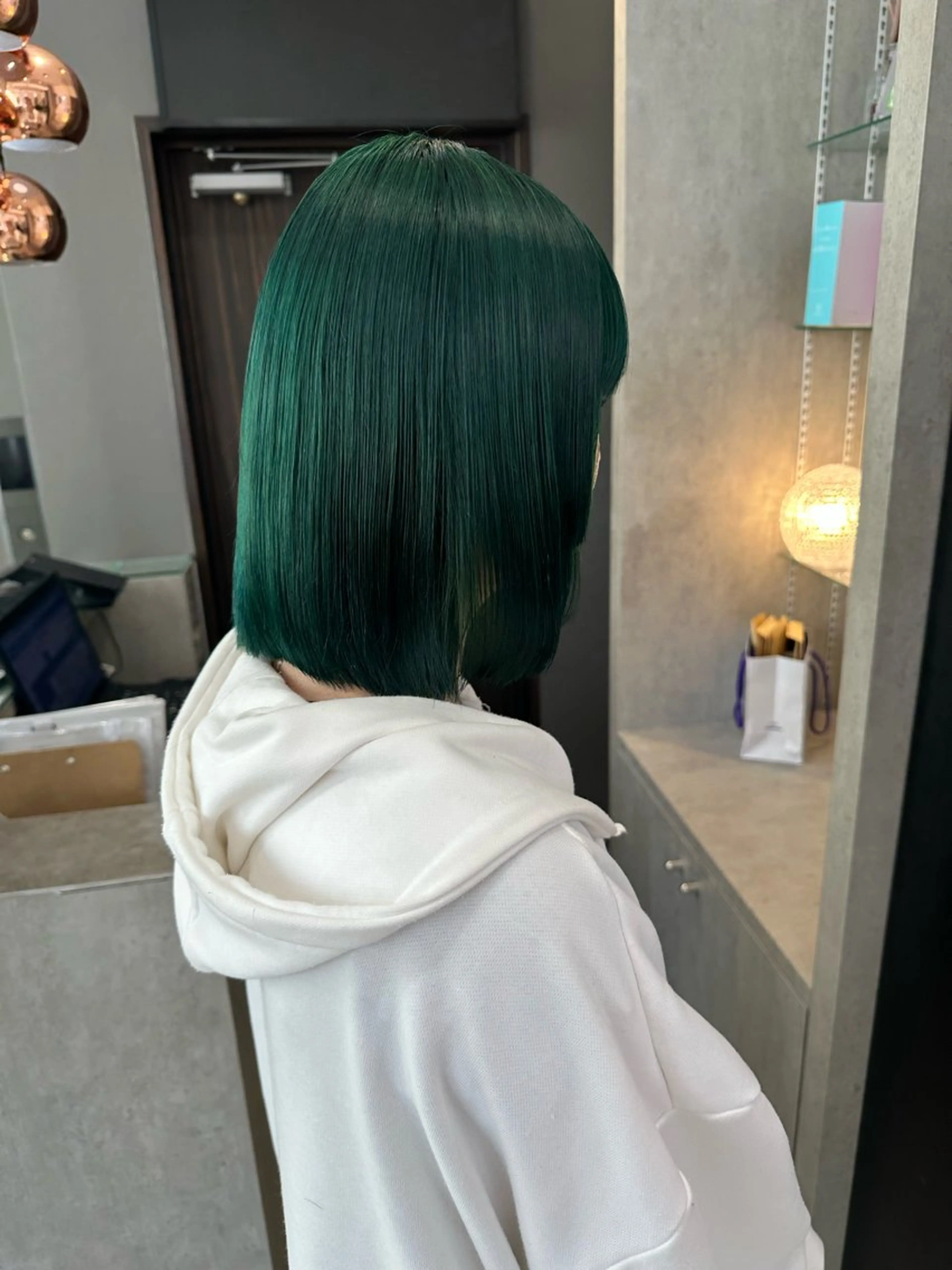 ミディアム カラー カット ヘアカラー トリートメント AYAKASA 暖色カラー/レイヤーのヘアスタイル