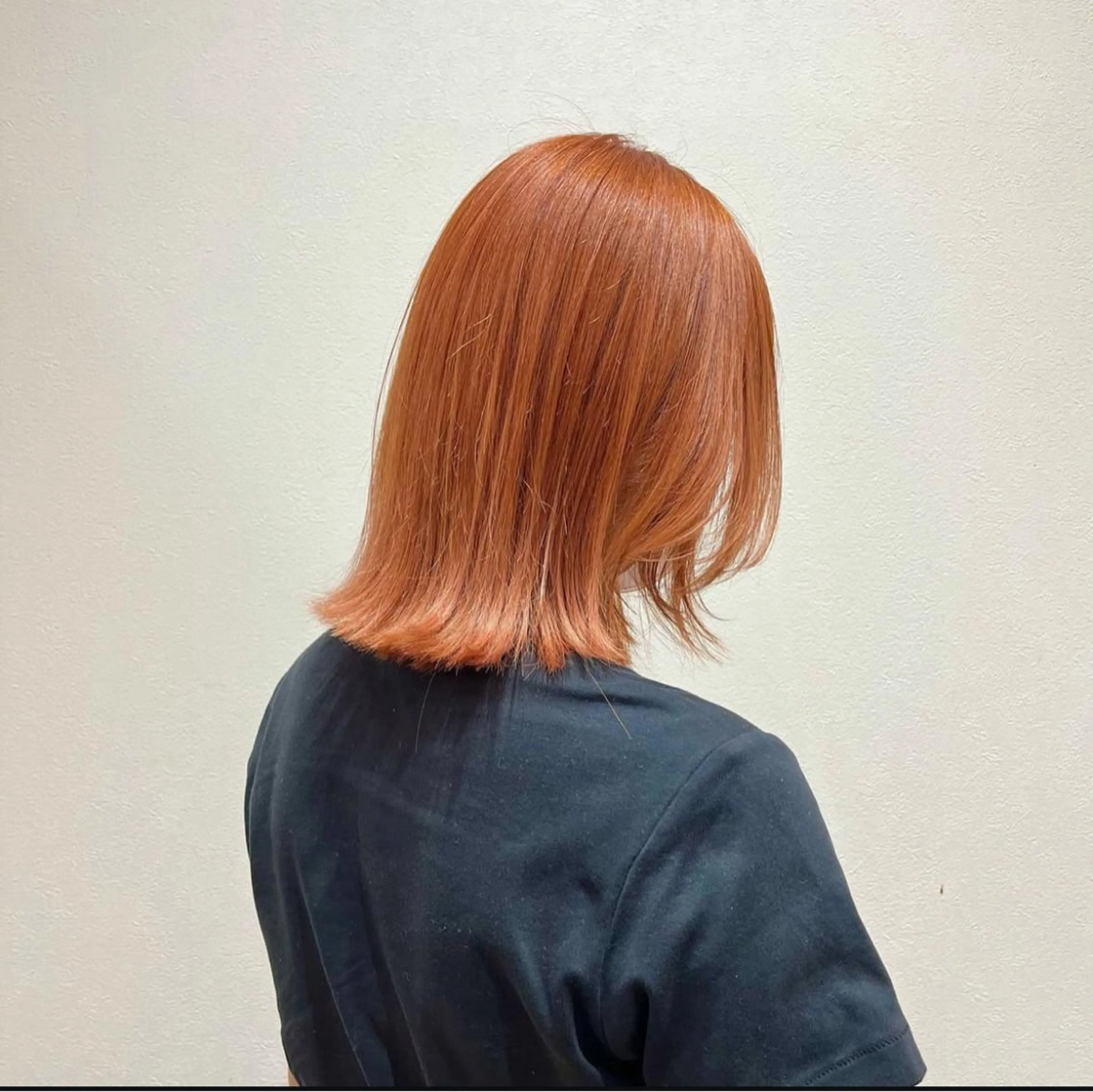 ショート カラー オレンジ 暖色カラー・メンズ 🫧Harukaのヘアスタイル