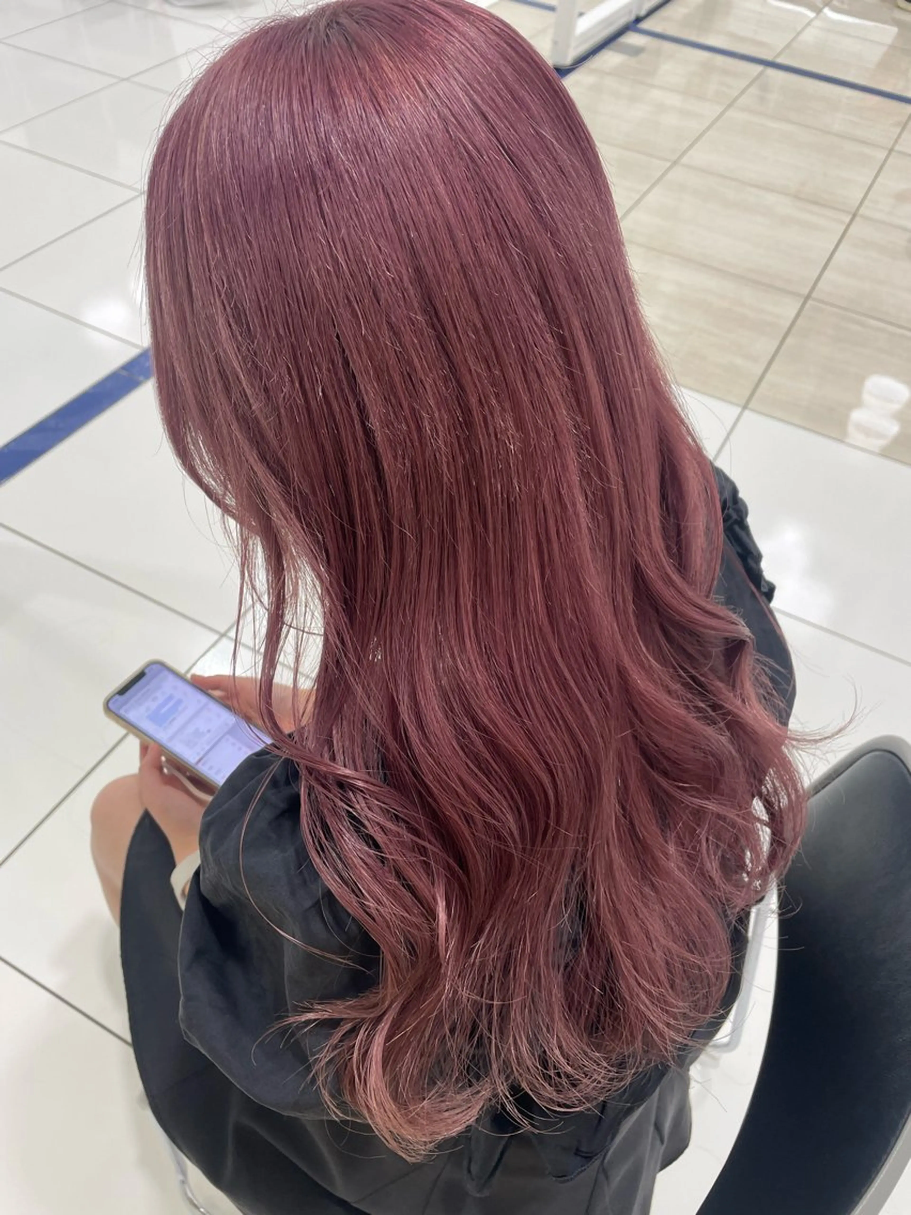 ロング カラー ブリーチ ラベンダーカラー ピンクカラー ピンクラベンダー ヘアカラー 🩶大人韓国ヘア 渋谷/Satsukiのヘアスタイル