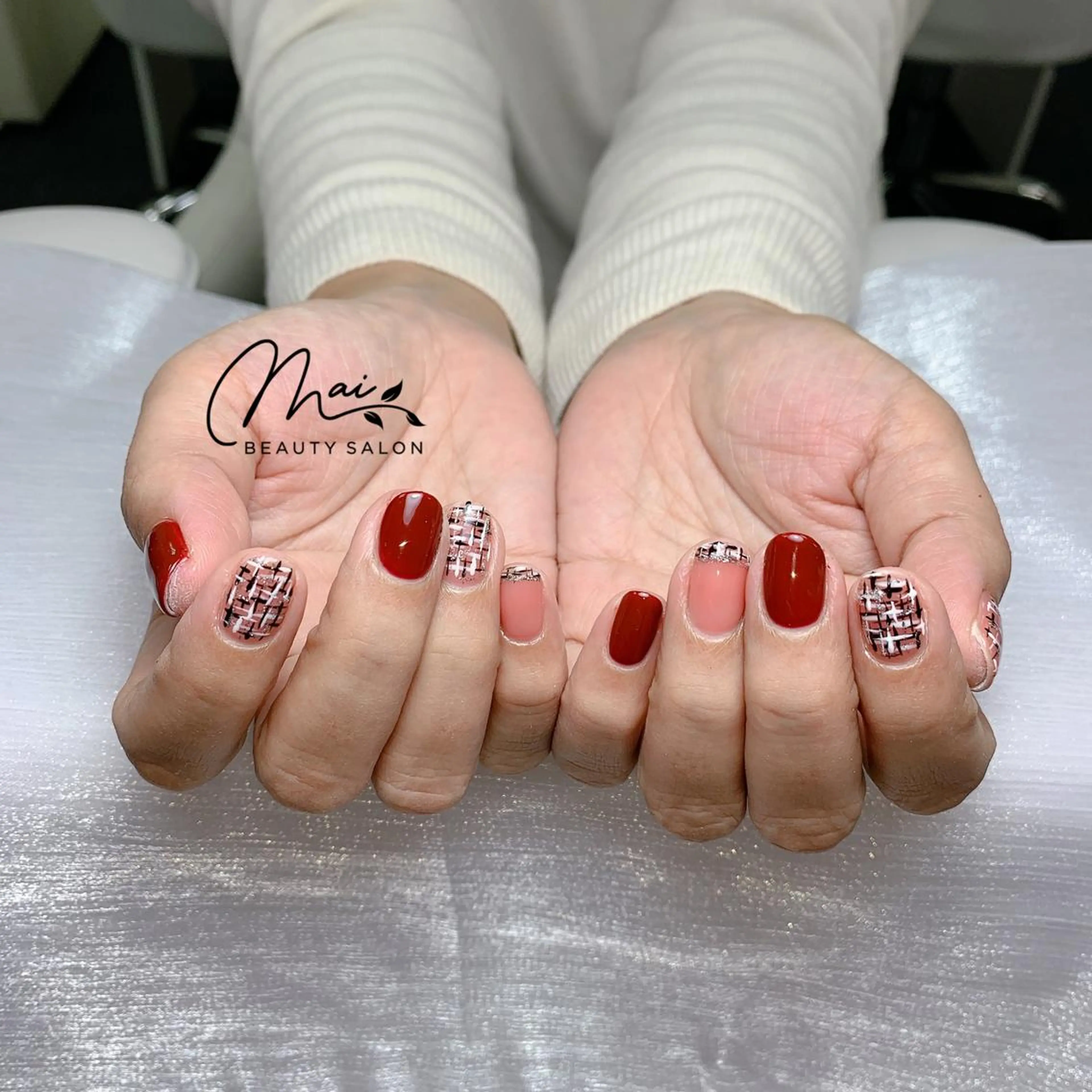 ネイル オーロラネイル チークネイル 長さ出し フラッシュネイル フットネイル MaiBeauty dodoのネイルデザイン