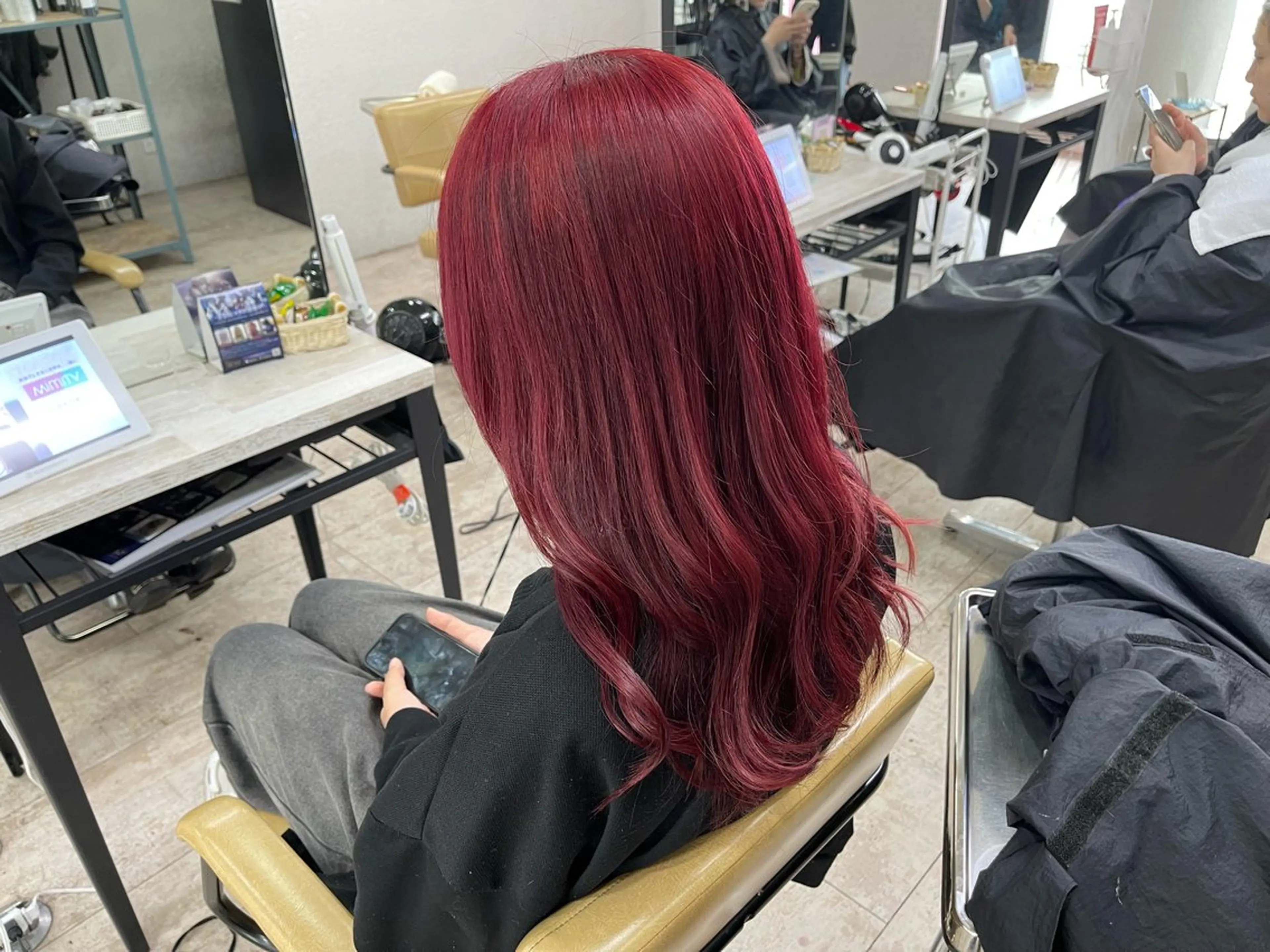 ロング ヘアカラー 槙川 郁弥のヘアスタイル