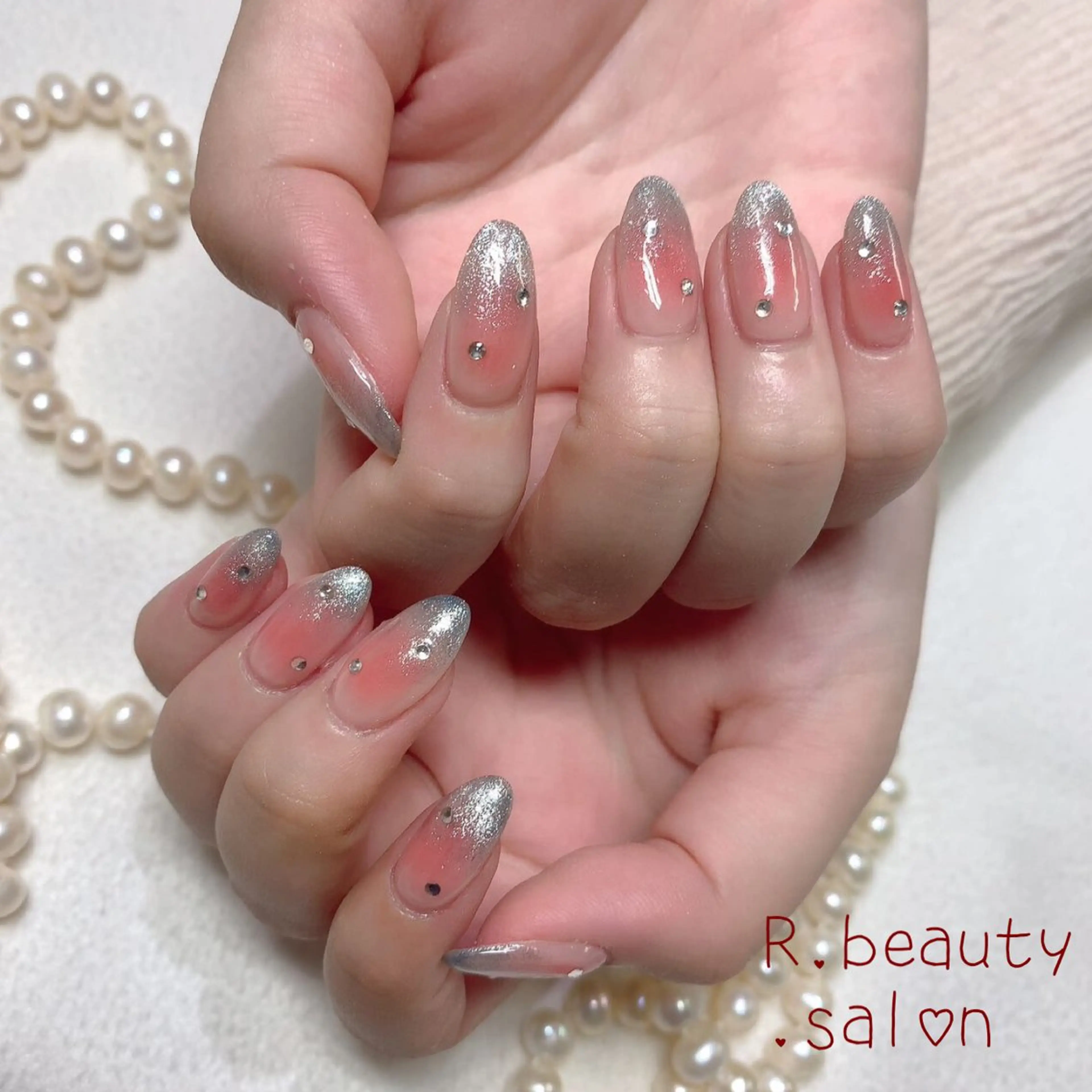 ネイル R.beauty サロンのネイルデザイン