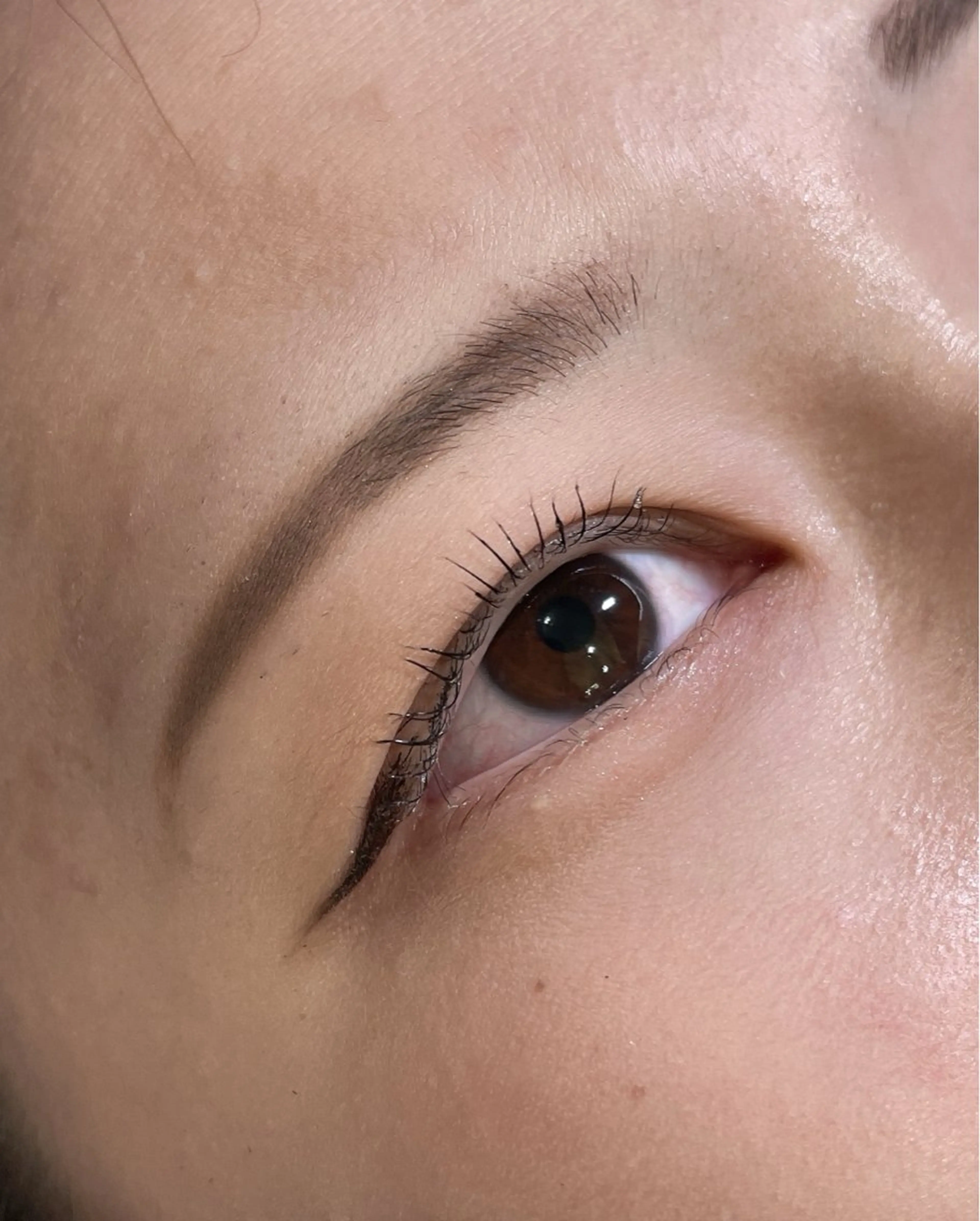 マツエク・マツパ 井上 真里奈のヘアスタイル