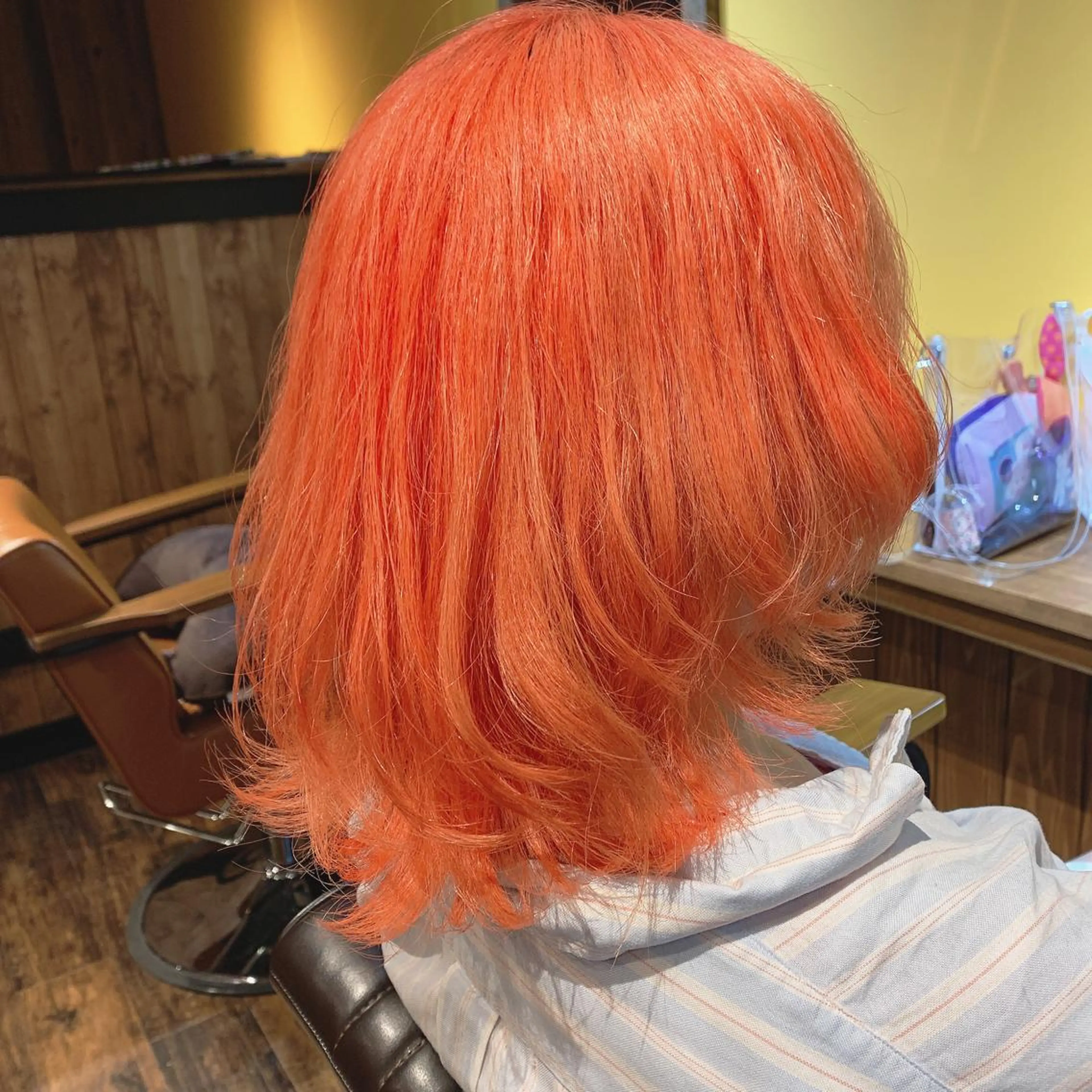 ミディアム カラー ヨシダ アズサのヘアスタイル