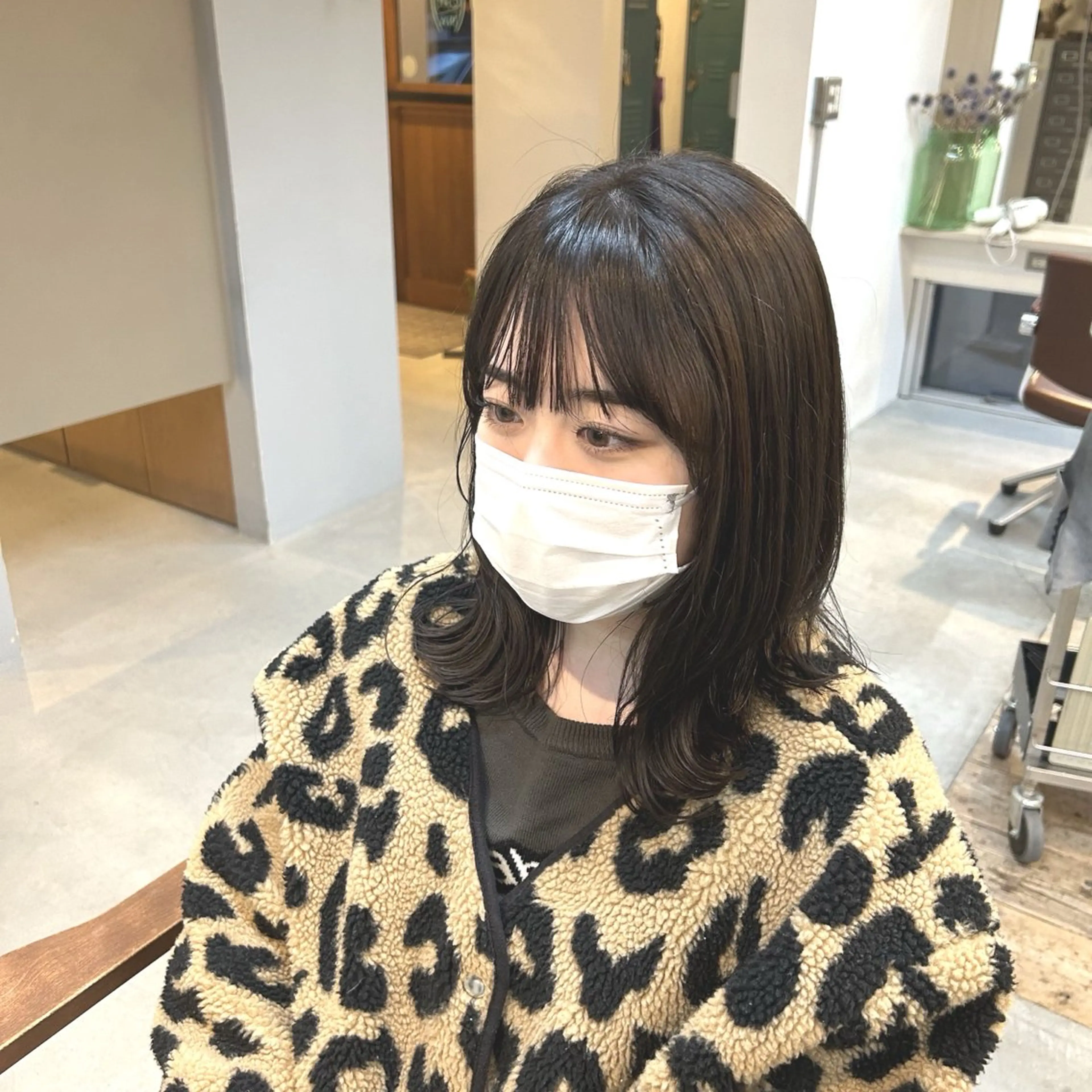 ミディアム カット ヘアカラー トリートメント 綿貫 美雪のヘアスタイル