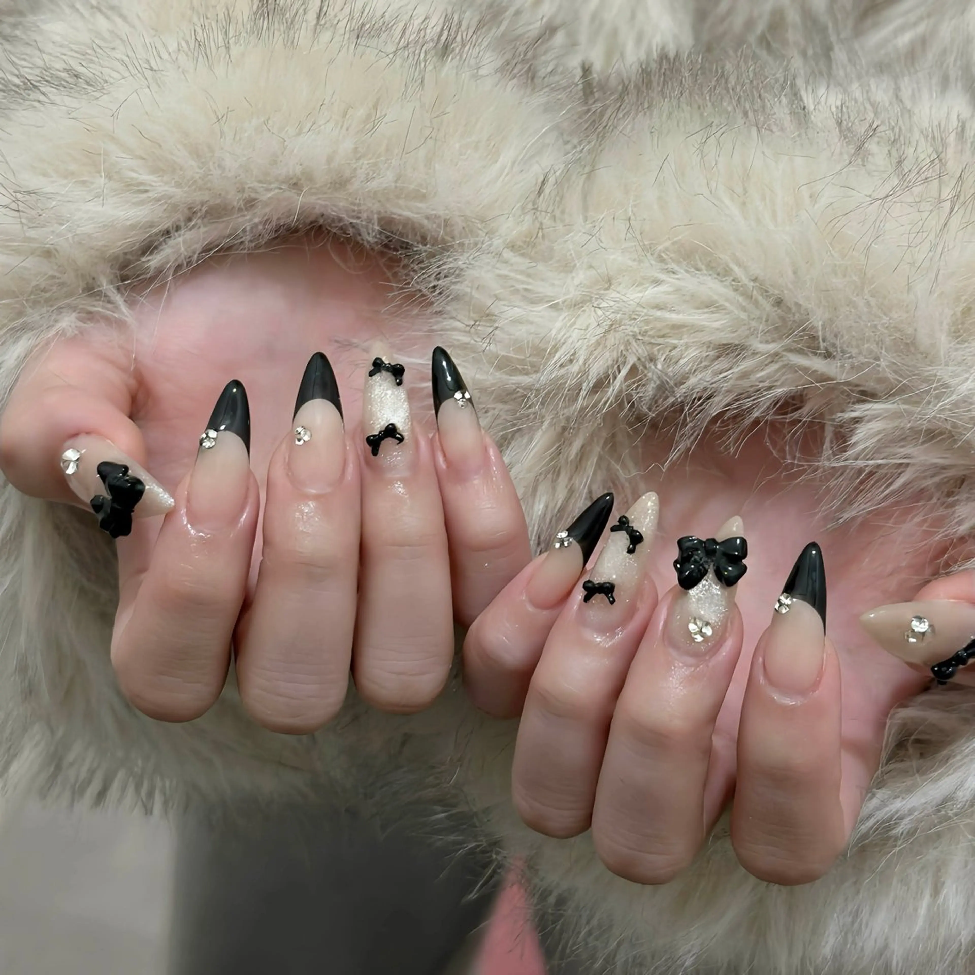 ネイル オーロラネイル ボルドー ブラウン 氷ネイル・うるうるネイル キラキラネイル ハンドネイル Julli NailStudioのネイルデザイン