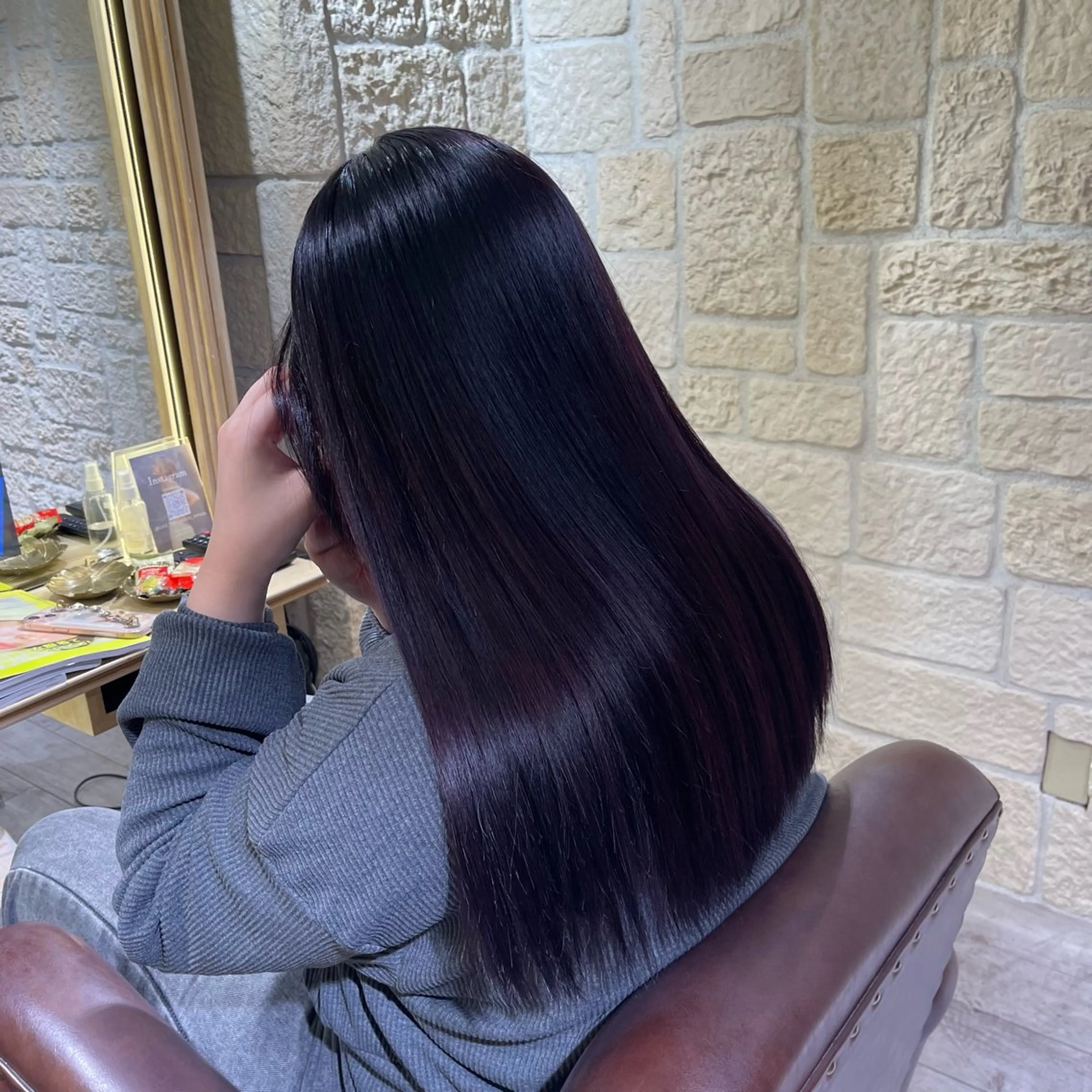 ロング 千代 夏輝のヘアスタイル