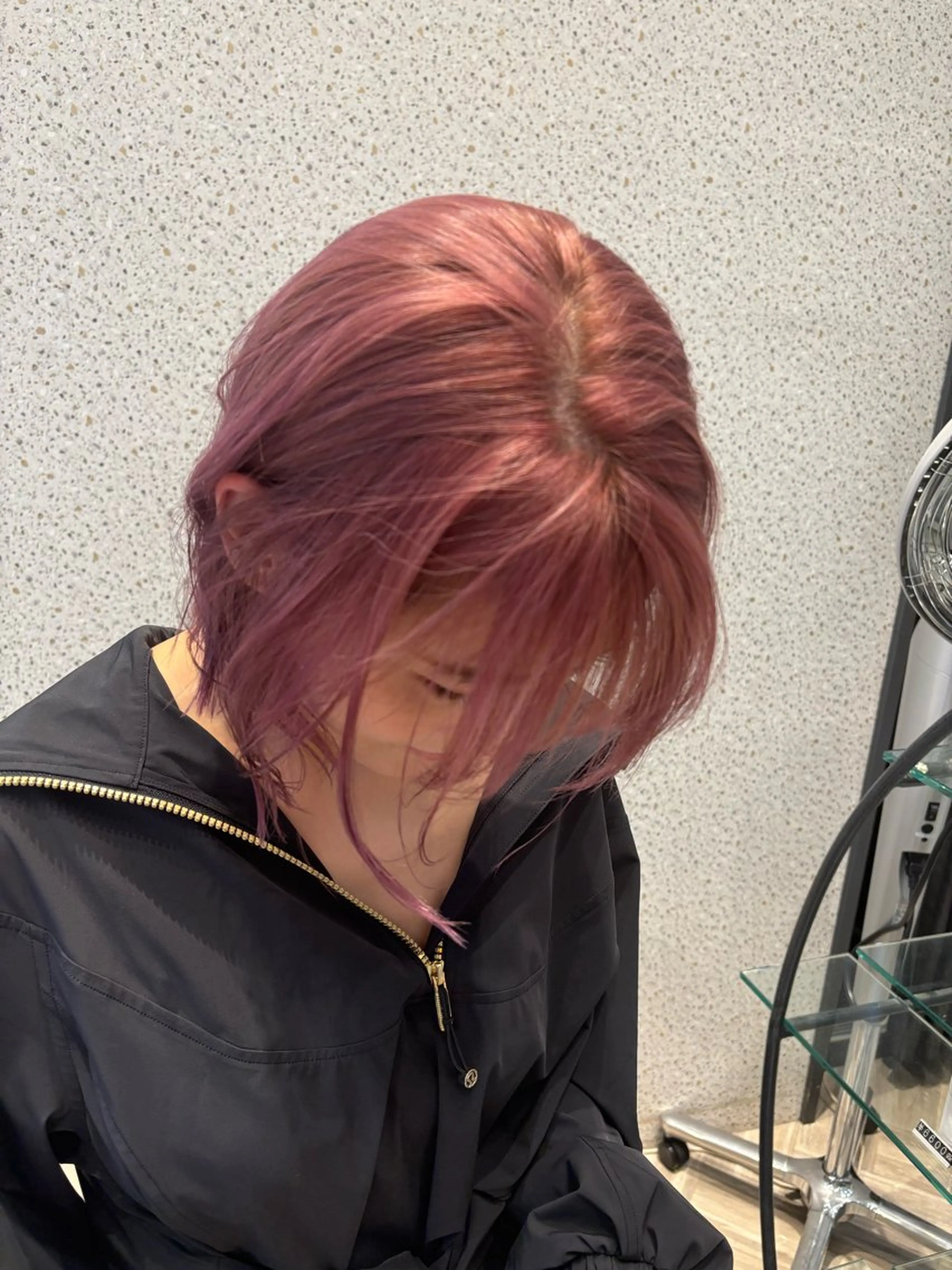 ショート 李 文のヘアスタイル