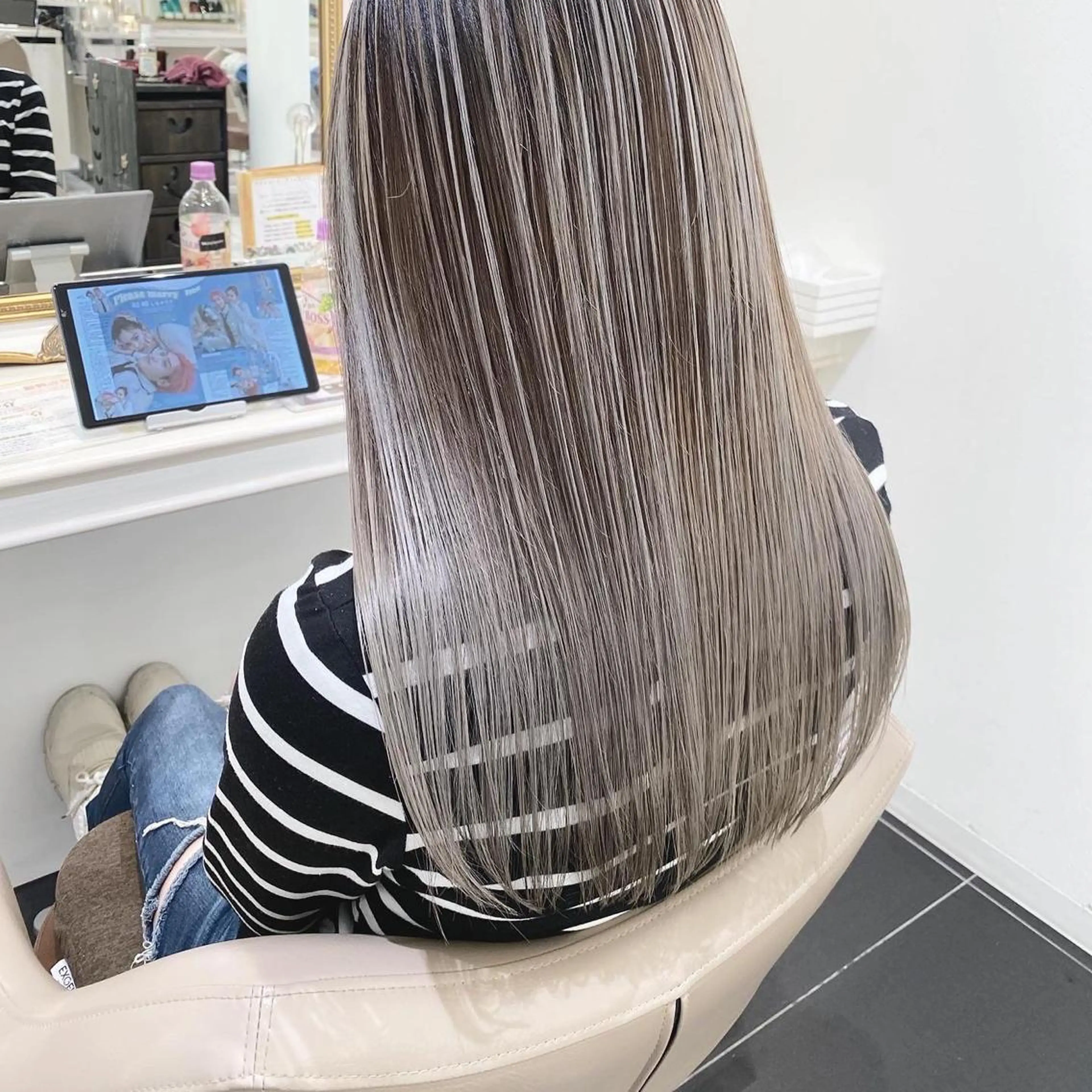 セミロング カラー バレイヤージュ 髪質改善 レイヤーカット 山崎俊輔/髪質改善 /バレイヤージュのヘアスタイル