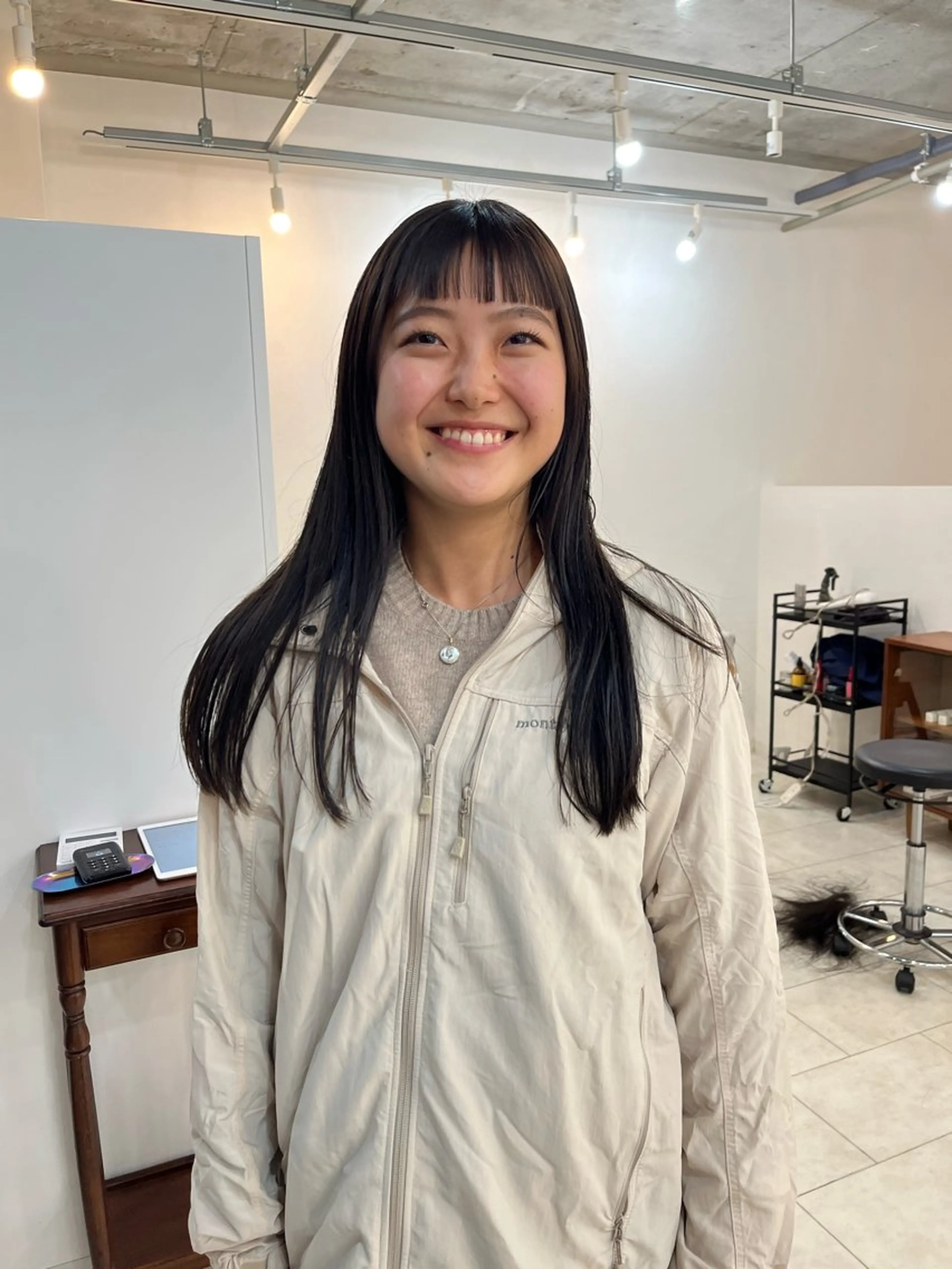 ロング カラー カット ヘアカラー eri kinjoのヘアスタイル