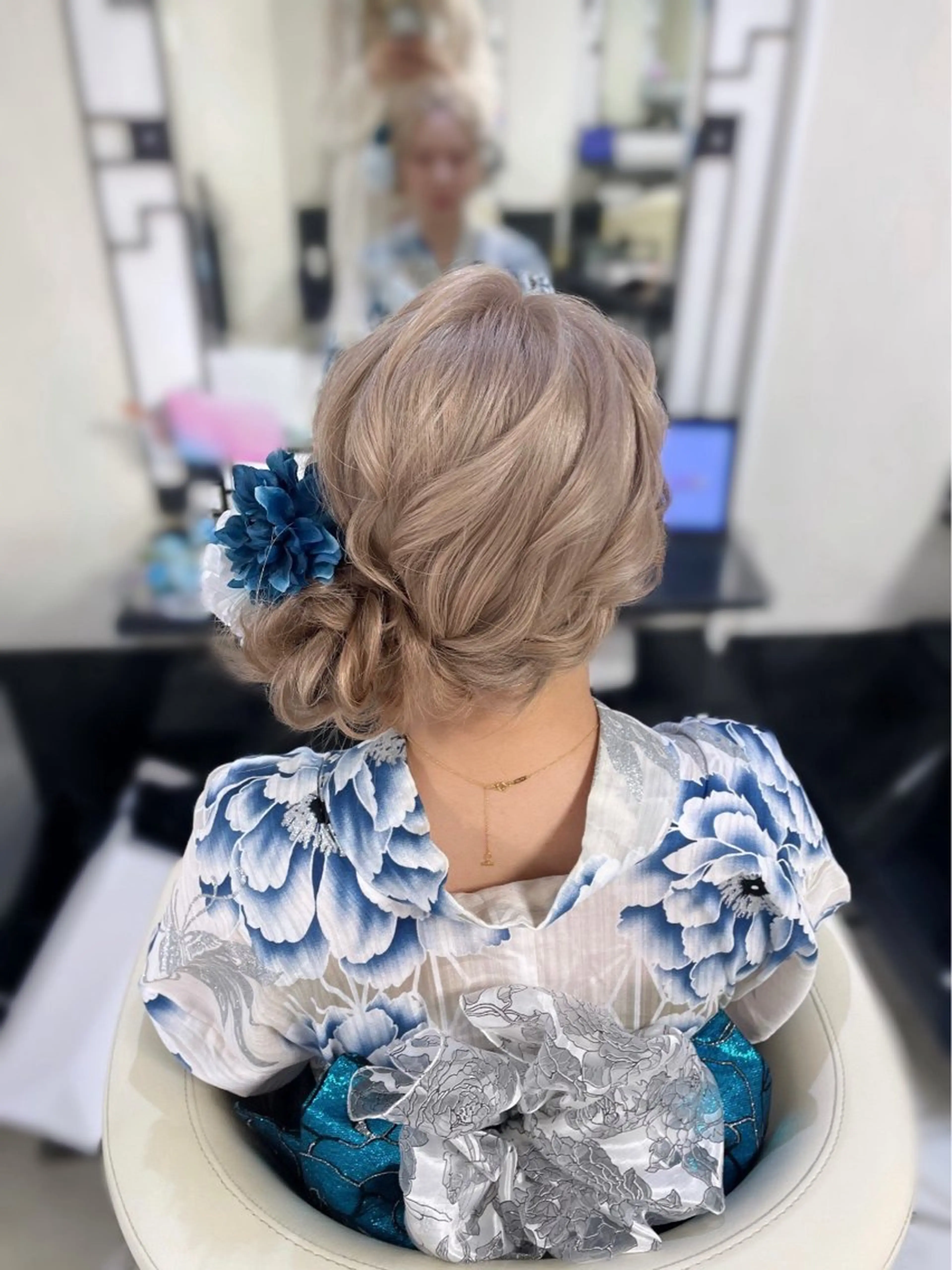 セミロング 浴衣 ベルグローヘアセット 🤍まりこのヘアスタイル