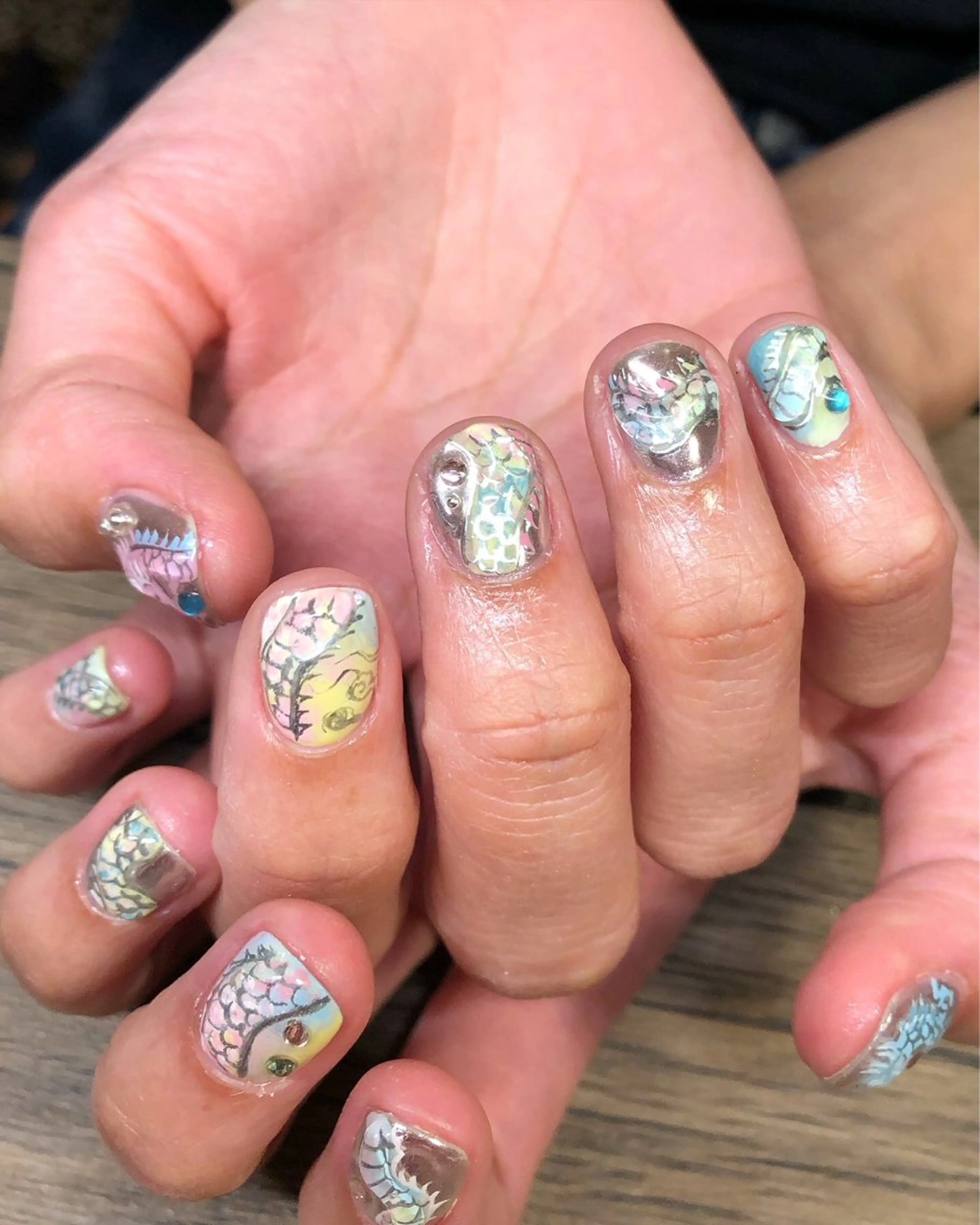 ネイル アートネイル asumi's nice  nails所属・小西 明日美のネイルデザイン