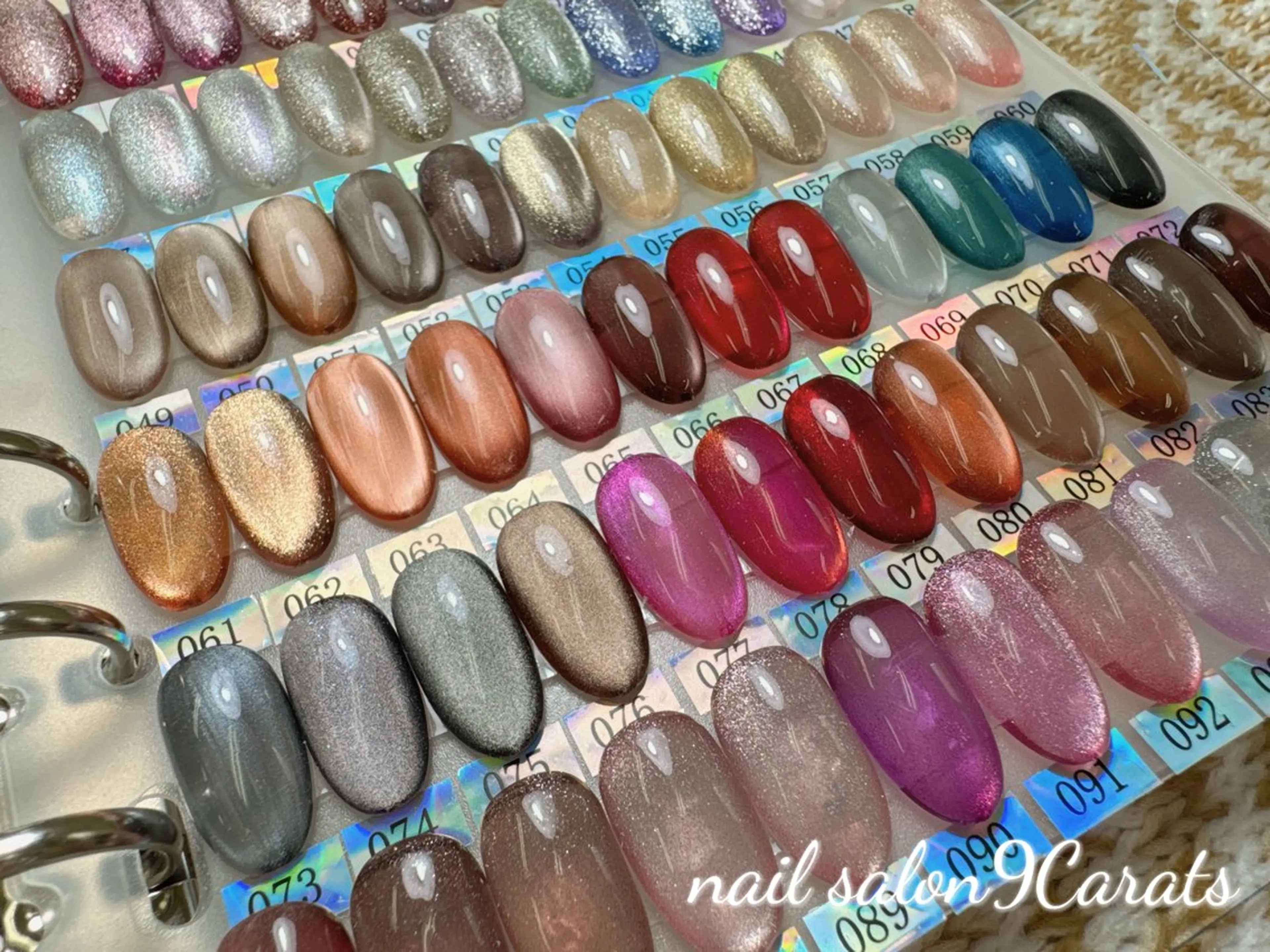 ネイル ハンドネイル ネイルサロン 9Carats神田のネイルデザイン