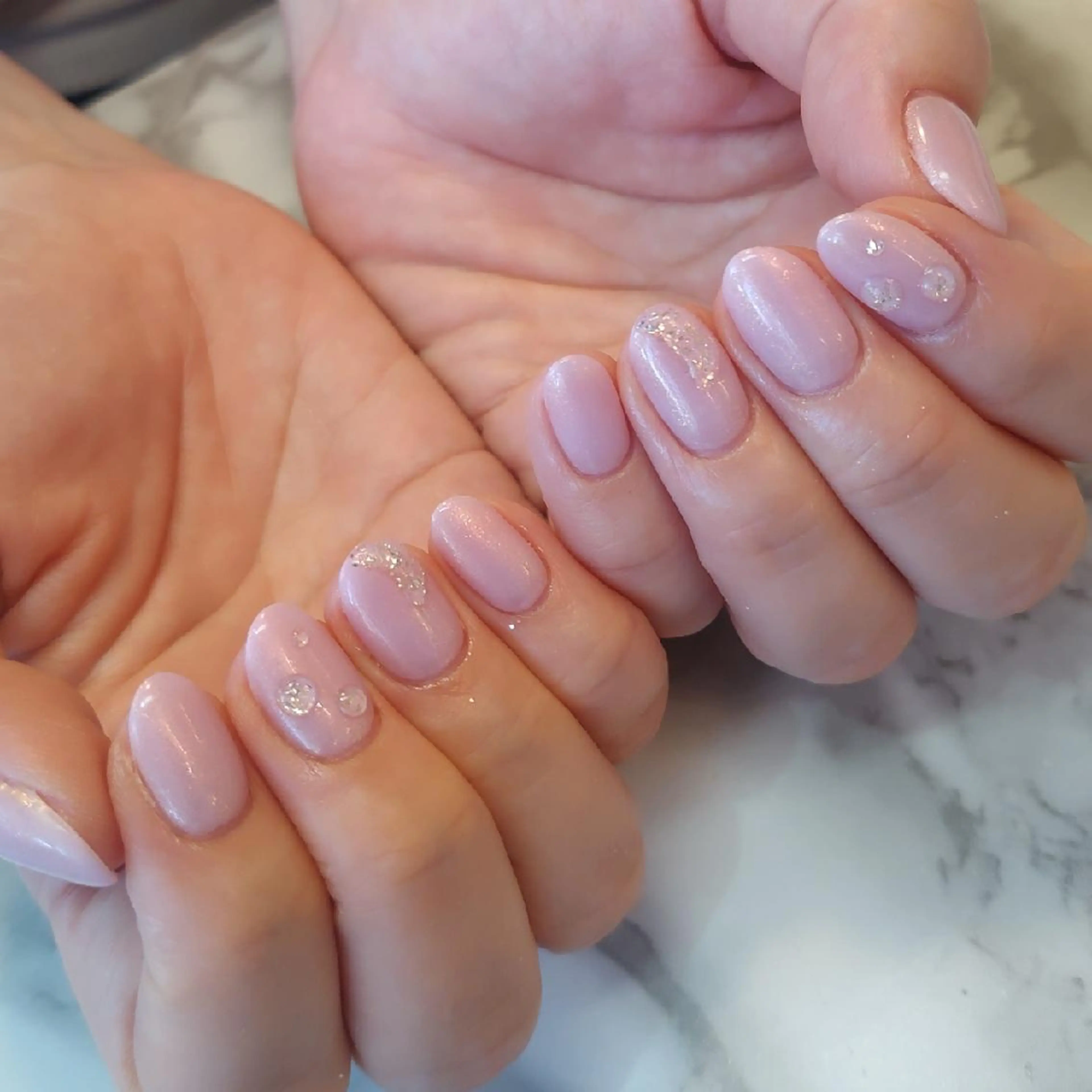 ネイル ジェヌインネイル 河内のネイルデザイン