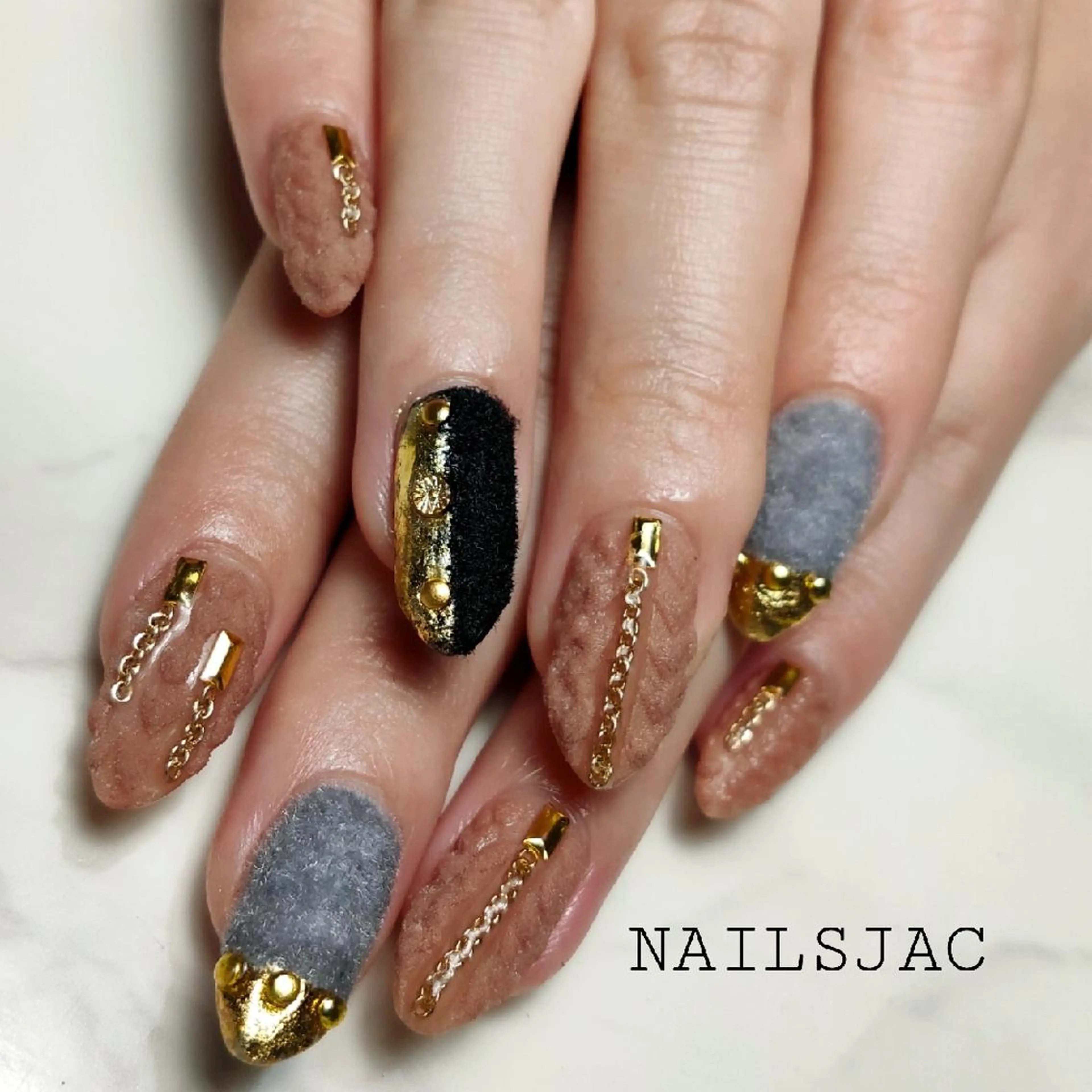 ネイル ミディアム ハンドネイル NAILS JACのネイルデザイン