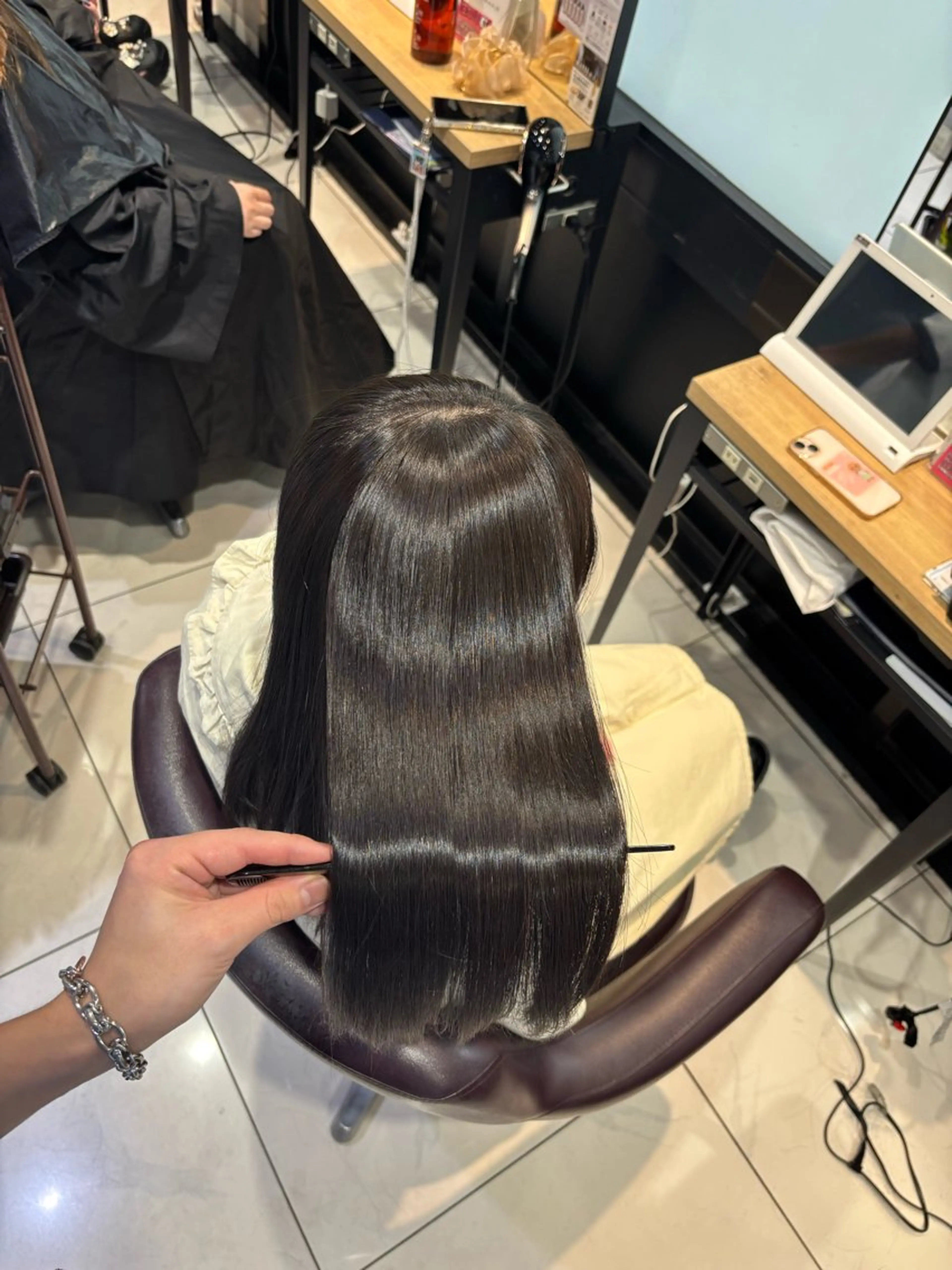 ロング カラー カット ヘアカラー トリートメント 🩵レイヤー✖︎ 髪質改善🩵リョウヤのヘアスタイル