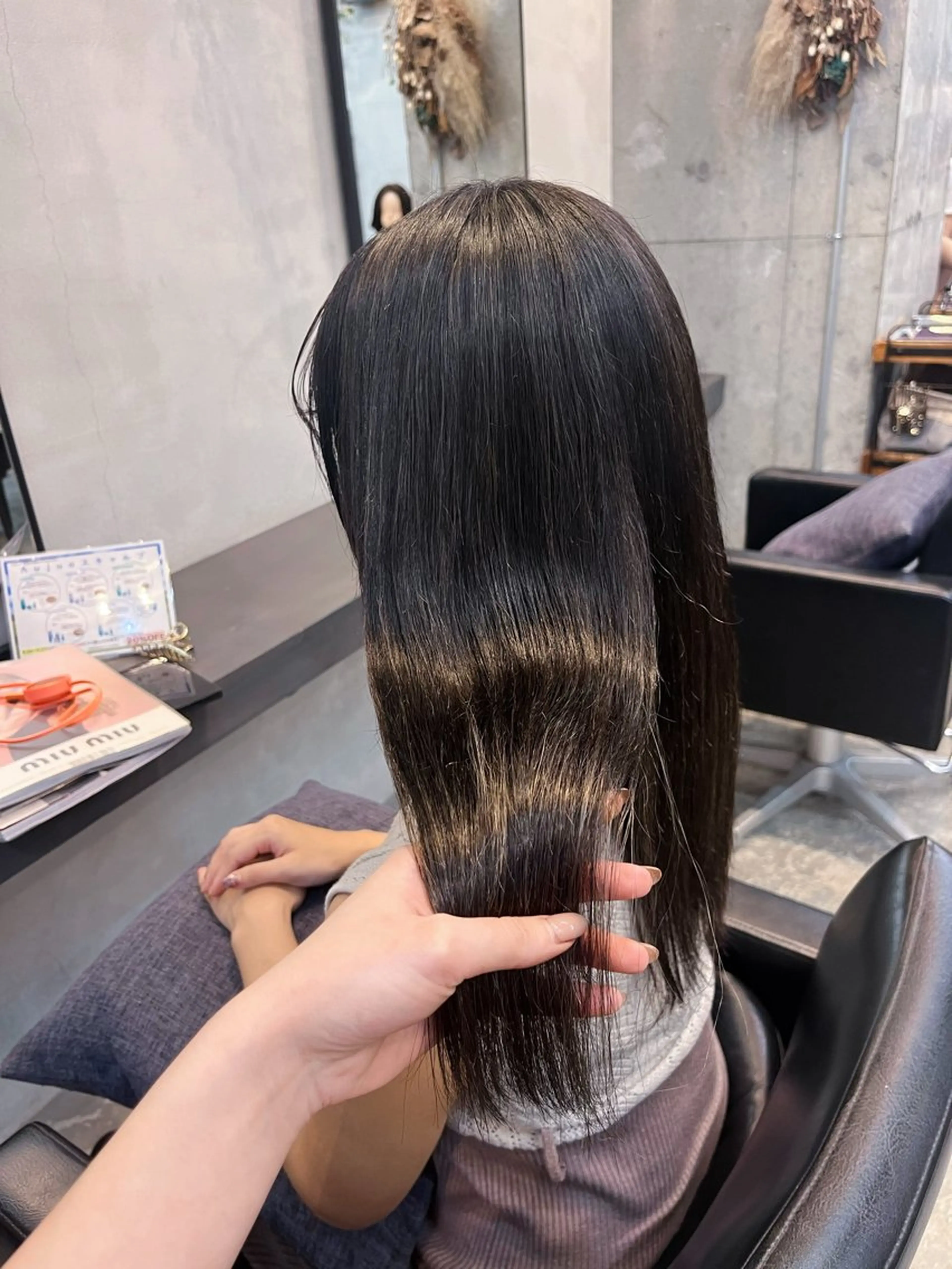 ロング カラー ハイライトカラー ハイライト 🌷KARIN/ メンズ、ショート🍃のヘアスタイル