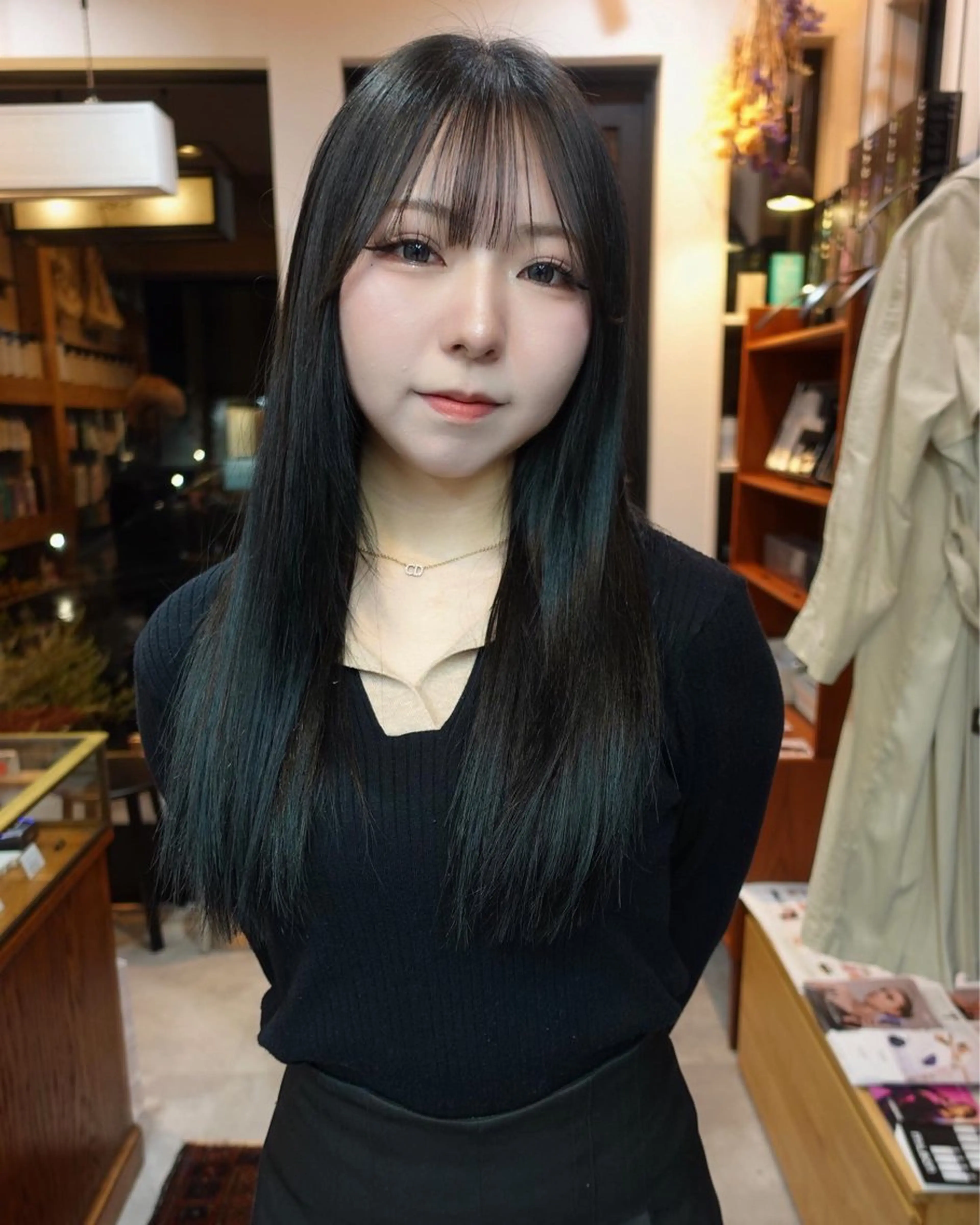 ロング 松尾 伊純のヘアスタイル