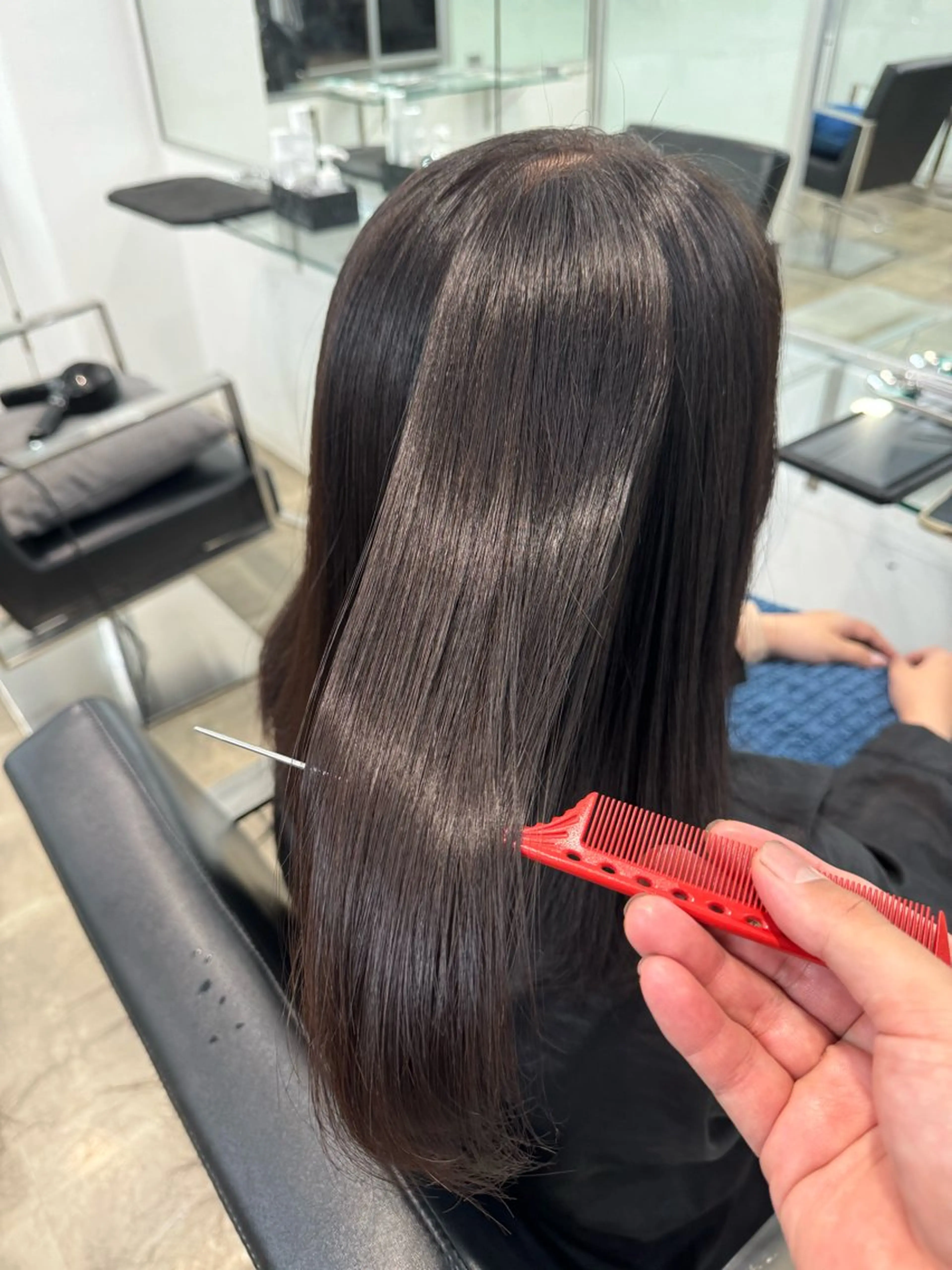 ロング ヘントナ カイのヘアスタイル