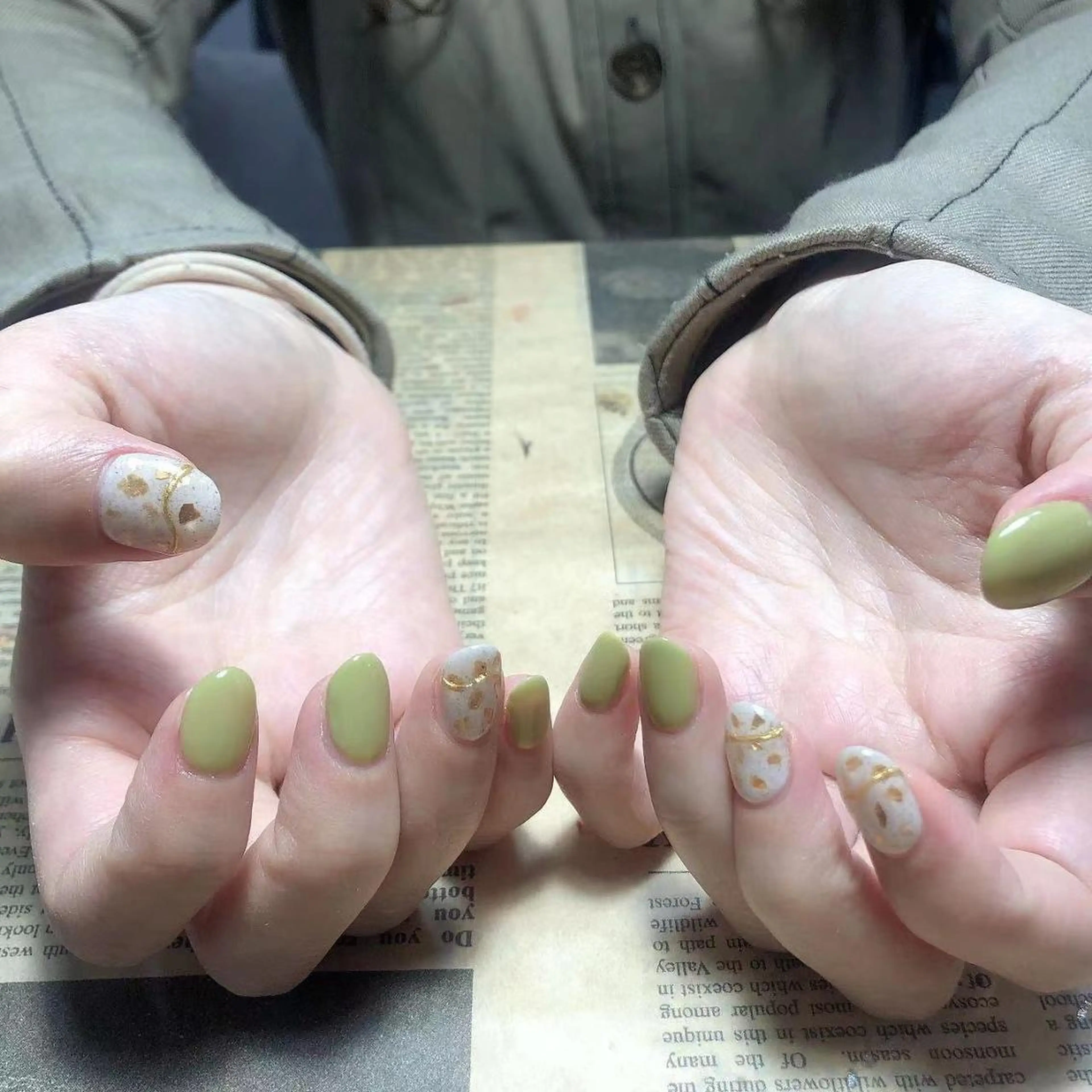 ネイル 🦋 Queenieのネイルデザイン