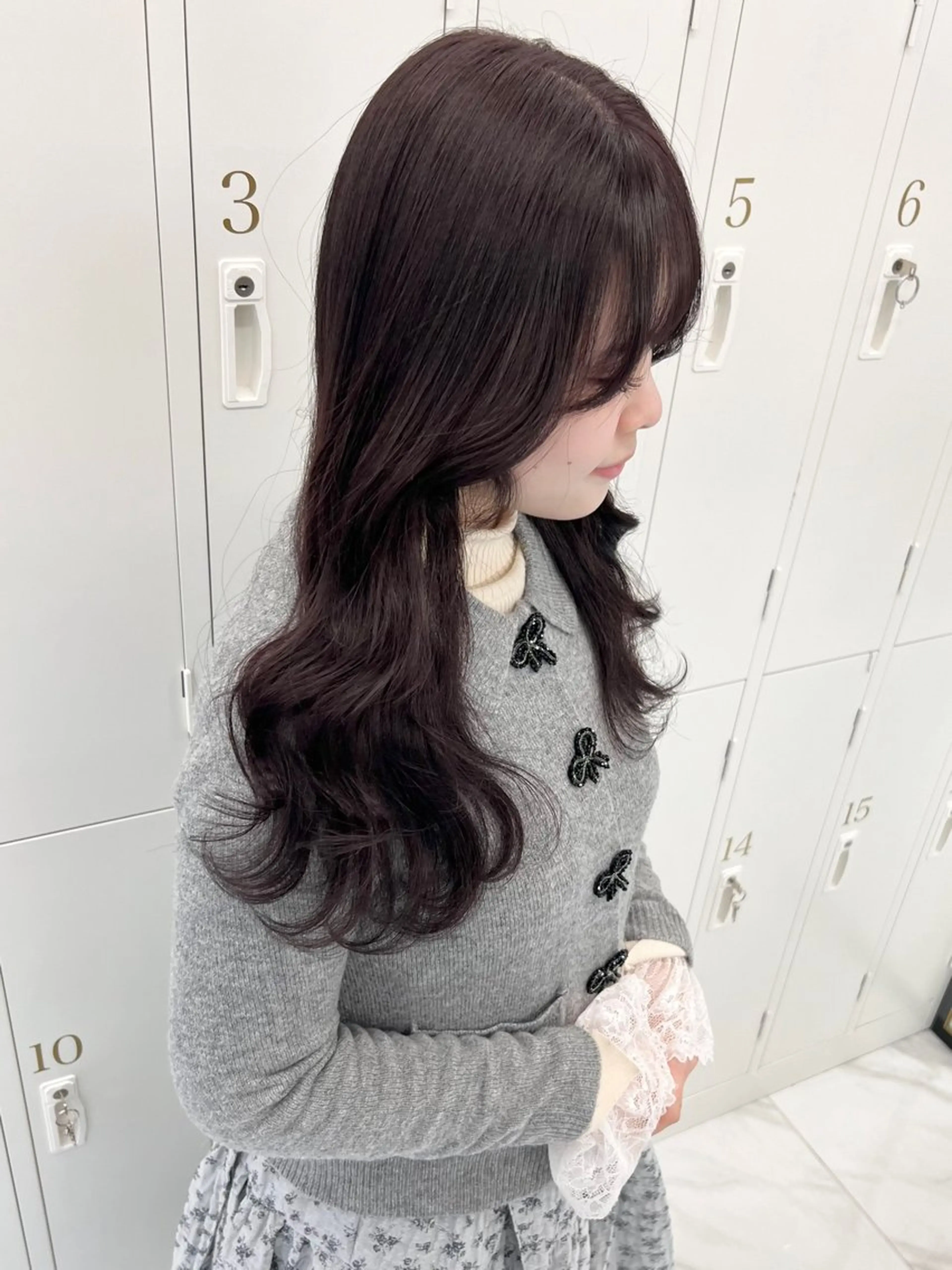 セミロング カラー ブリーチ 透明感カラー ラベンダーカラー 盛れる顔周り🤍渋谷 Risa🎀のヘアスタイル