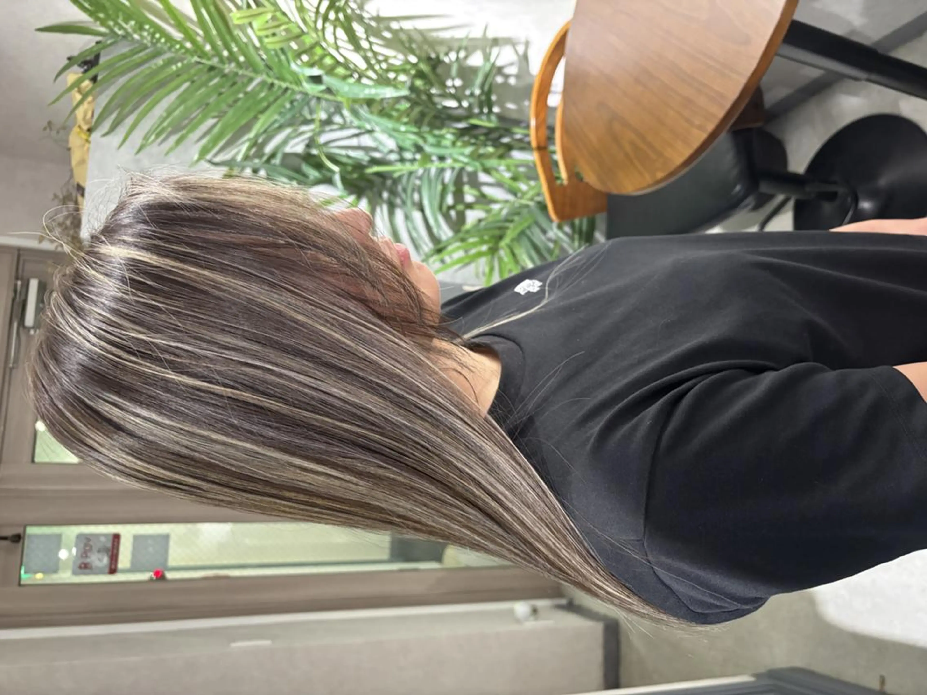 ロング カラー ヘアカラー トリートメント ハイライトカラーなら 川嶋宏旭 栄 矢場町のヘアスタイル